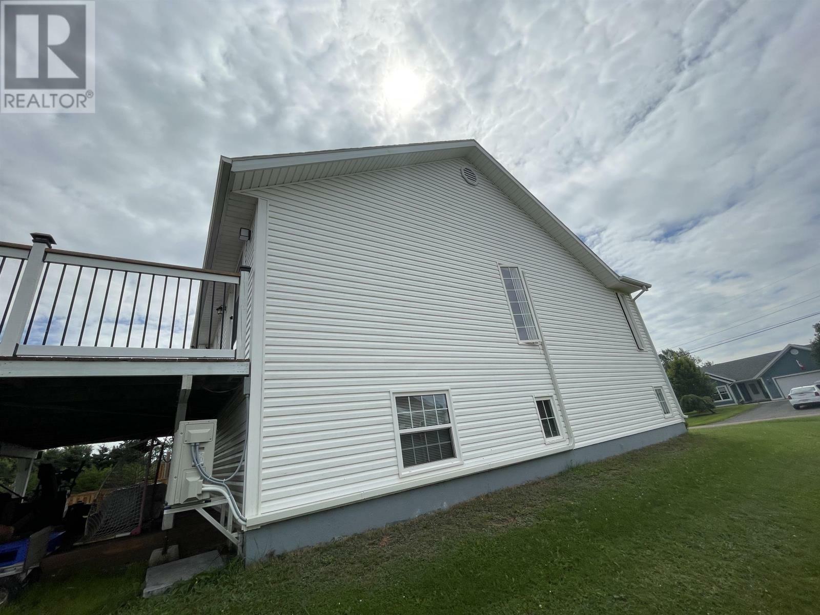 STRATFORD, Prince Edward Island, C1B 2H3, CA, 4 Bedrooms Bedrooms, ,2 BathroomsBathrooms,Residential,For Sale,1885637