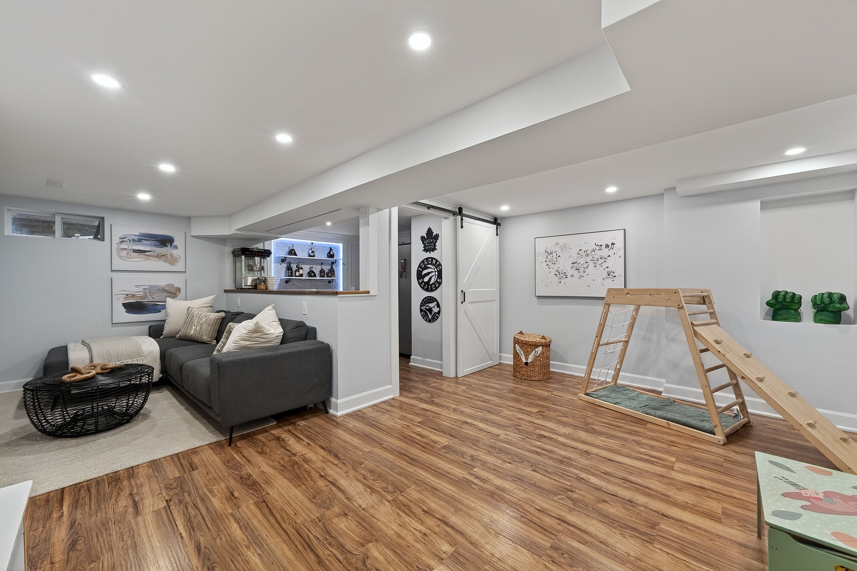  Semi-Detached 2 Storey Home - 物件實景