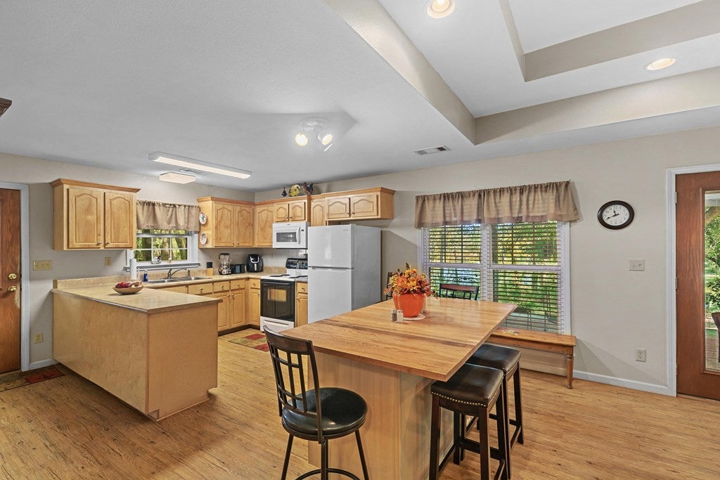 Midland City, Alabama, 36350, United States, 4 Bedrooms Bedrooms, ,3 BathroomsBathrooms,Residential,For Sale,1989153