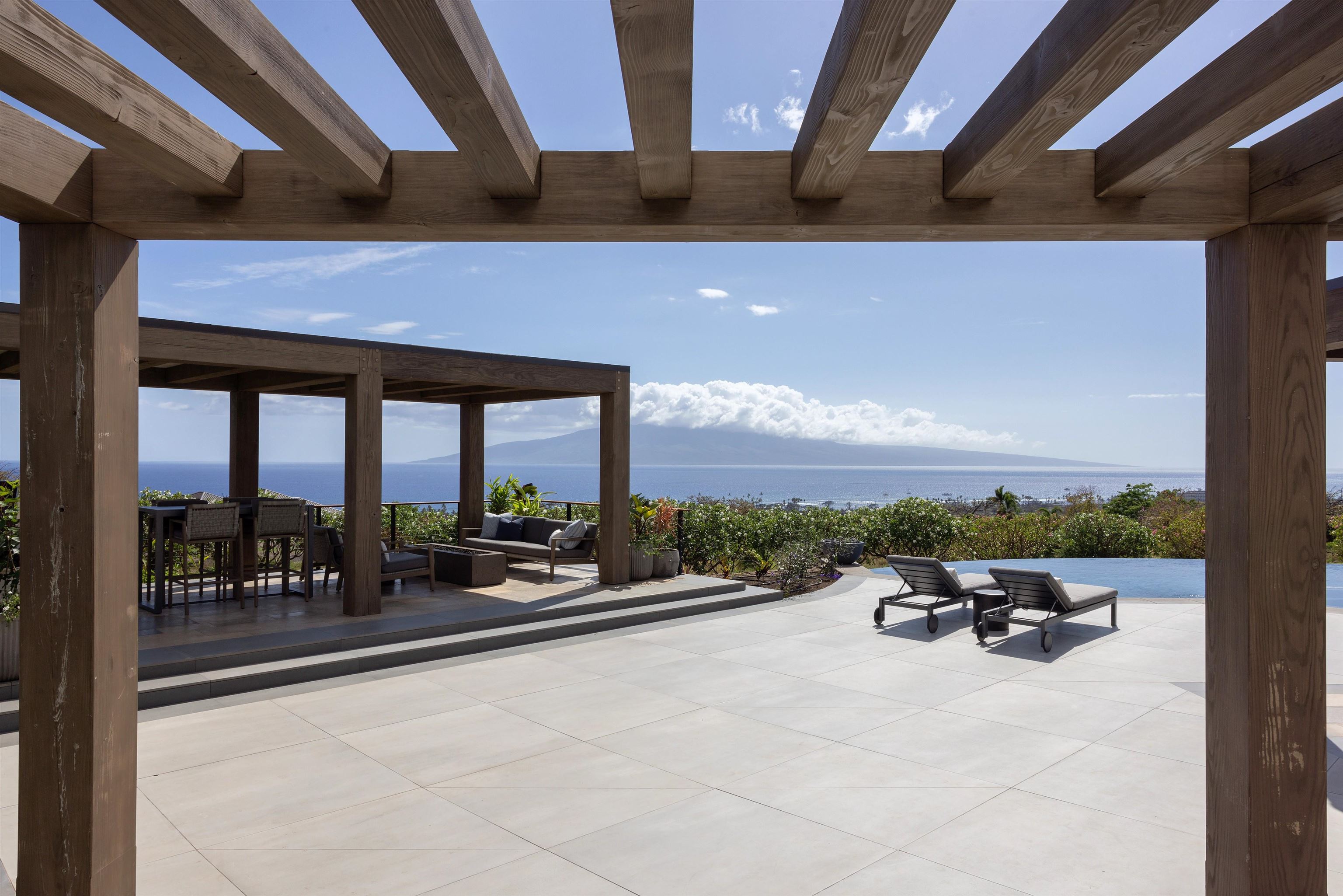 Lahaina, Hawaii, 96761, United States, 5 Bedrooms Bedrooms, ,6 BathroomsBathrooms,Residential,For Sale,1997230