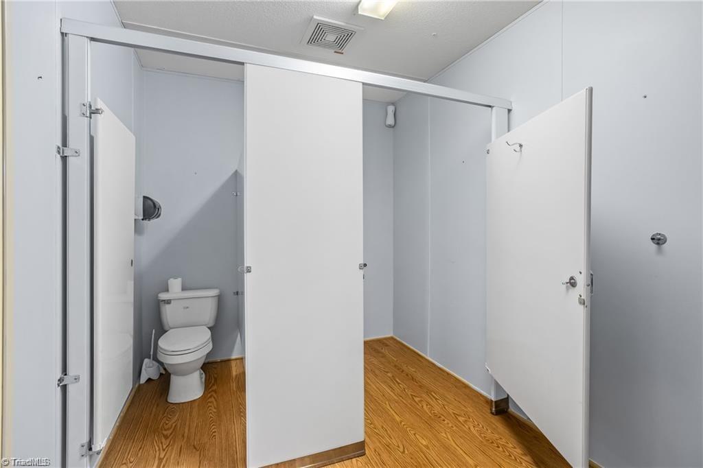 King, North Carolina, 27021, United States, ,Residential,For Sale,1941674