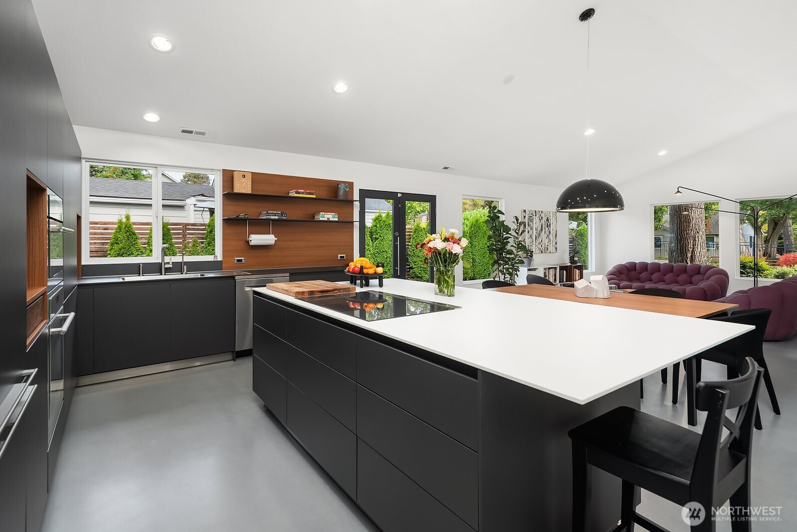 Seattle, Washington, 98125, United States, 4 Bedrooms Bedrooms, ,3 BathroomsBathrooms,Residential,For Sale,1947989