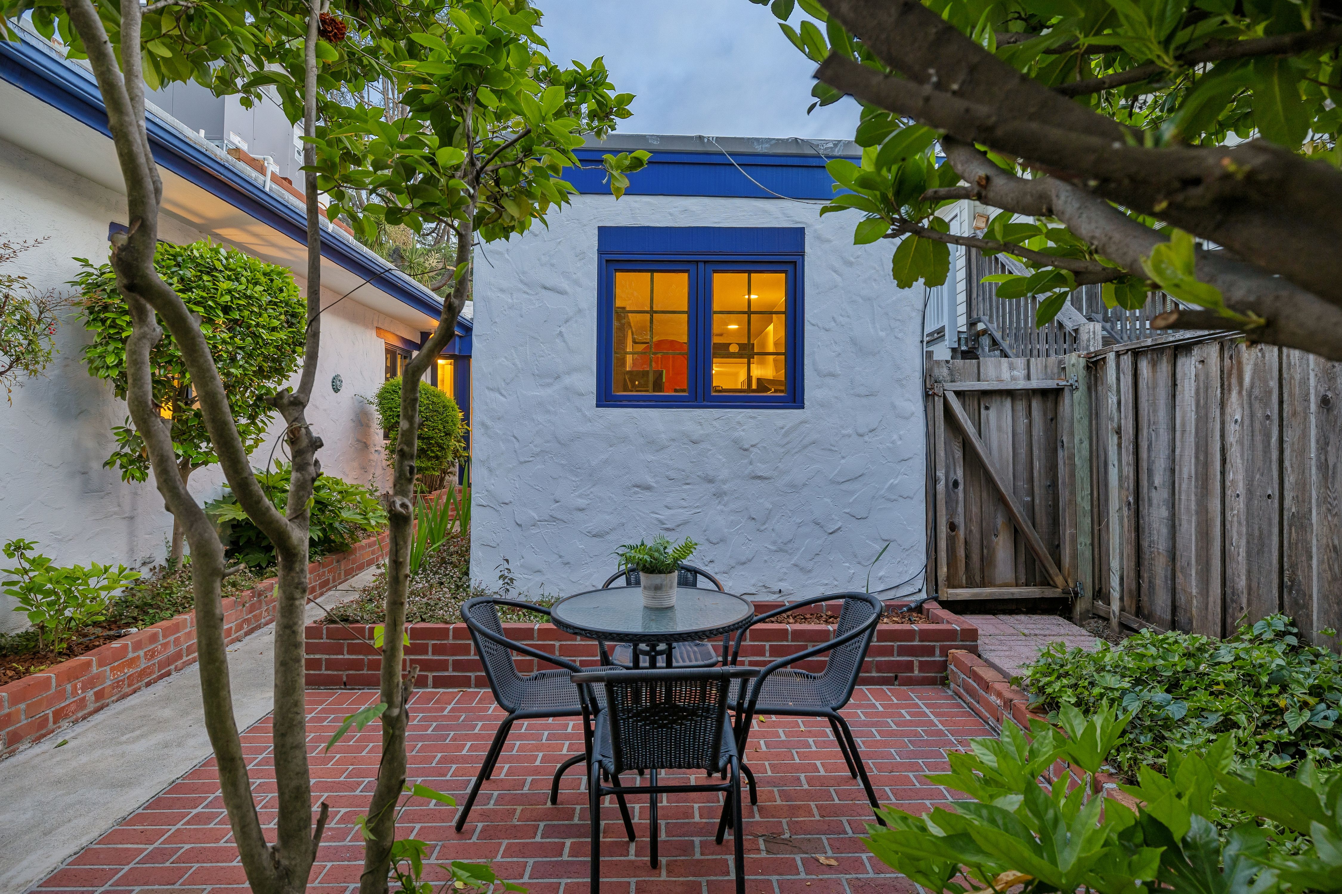  Stunning Authentic Los Gatos Adobe Hacienda - 物件實景