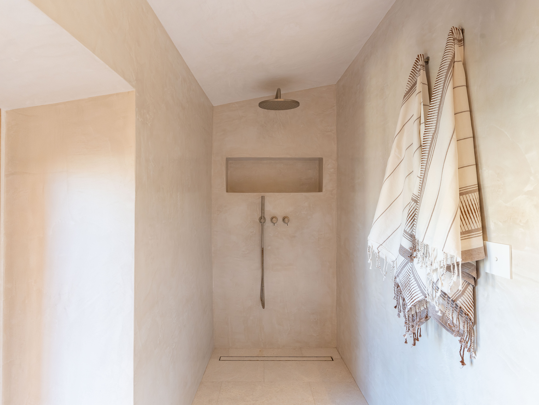  Exquisitely renovated traditional village house in Alaro with pool - 物件實景