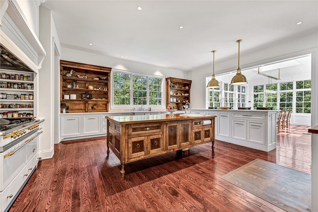 10760 Sugar Creek Road, Bentonville, Arkansas, 72712, United States, 5 Bedrooms Bedrooms, ,4 BathroomsBathrooms,Residential,For Sale,10760 Sugar Creek Road,1615859