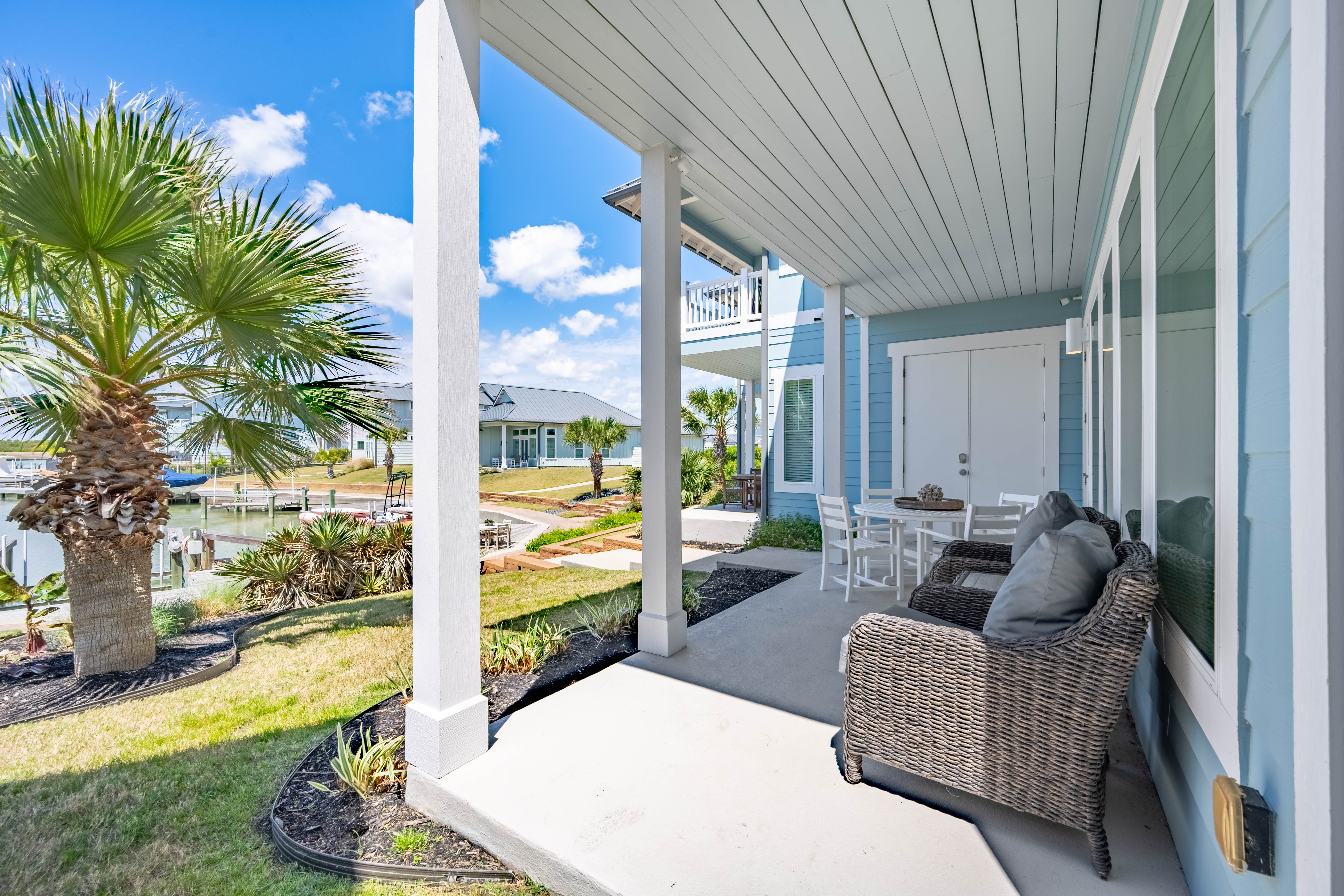  Relaxing 4BR Waterfront Condo - 物件實景