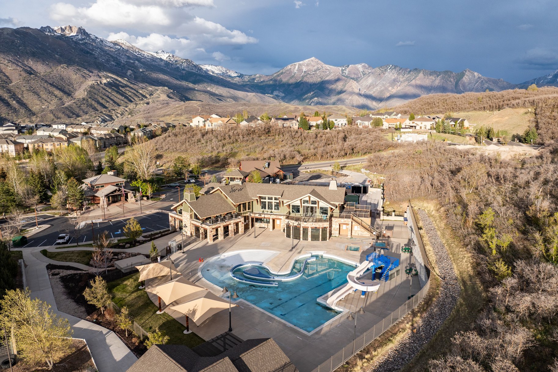  Peaceful Mountain Living with Amenities That Impress - 物件實景