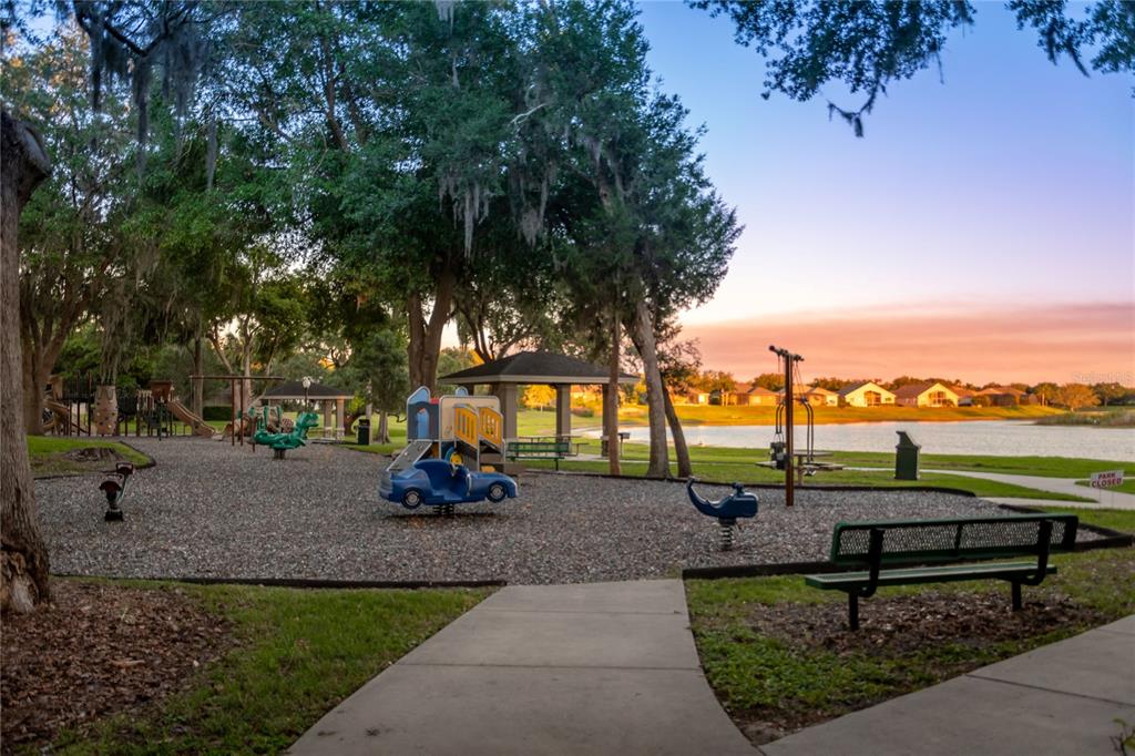 Lake Mary, Florida, 32746, United States, 5 Bedrooms Bedrooms, ,4 BathroomsBathrooms,Residential,For Sale,1827017