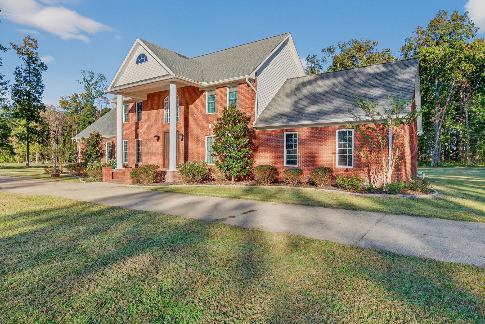 Puryear, Tennessee, 38251, United States, 4 Bedrooms Bedrooms, ,4 BathroomsBathrooms,Residential,For Sale,1981229