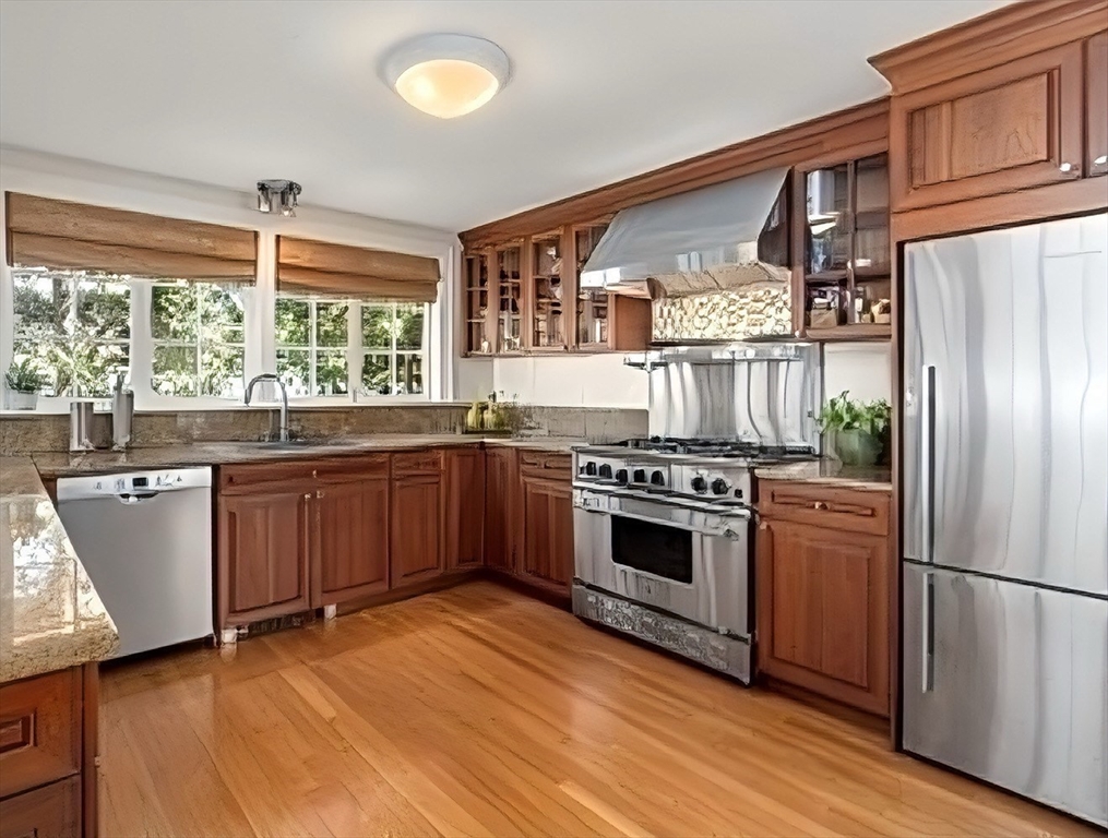 Newton, Massachusetts, 02467, United States, 3 Bedrooms Bedrooms, ,3 BathroomsBathrooms,Residential,For Sale,1938808