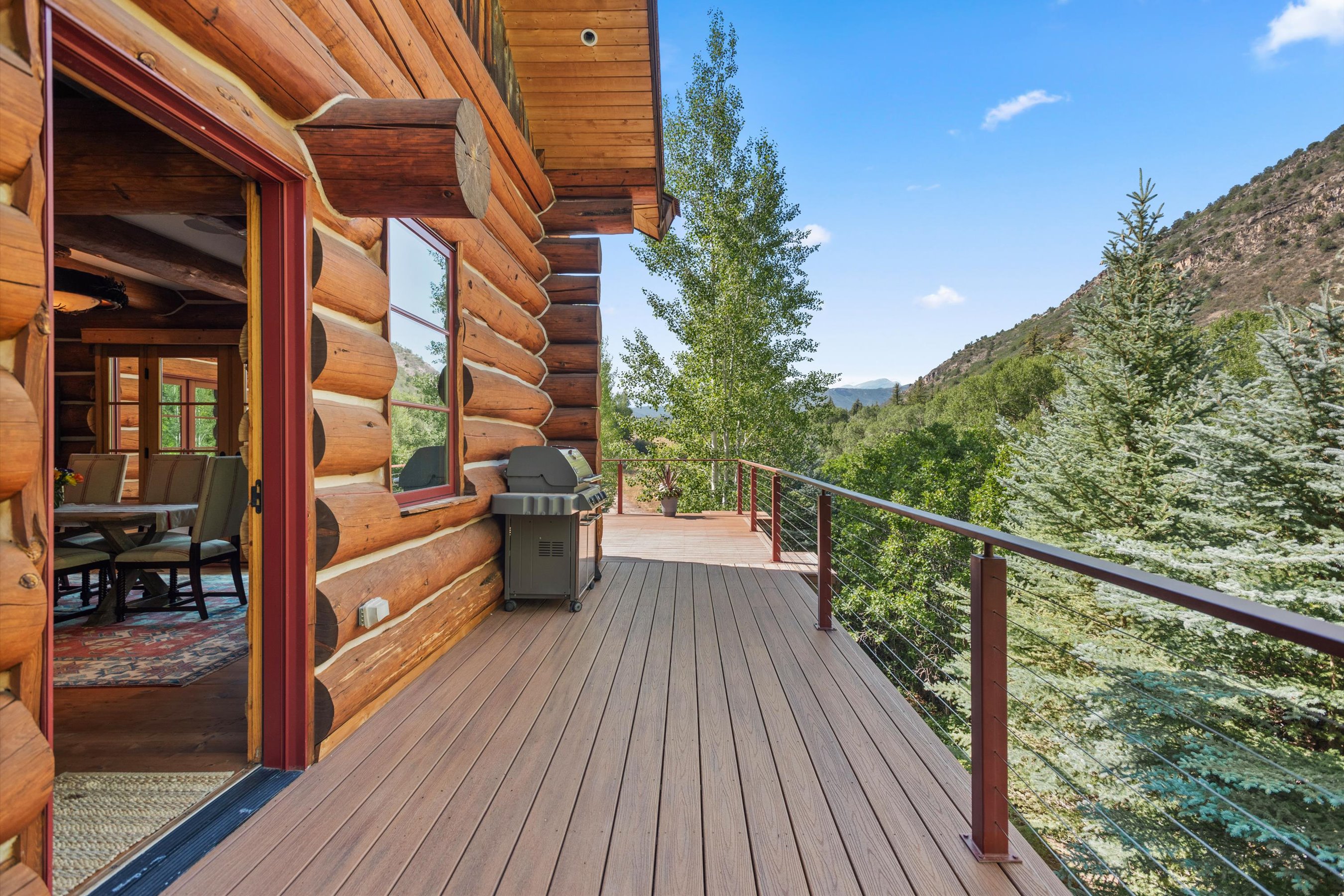  Timeless Log Home on 12+ Acres in Snowmass  Sweeping Mountain Views - 物件實景