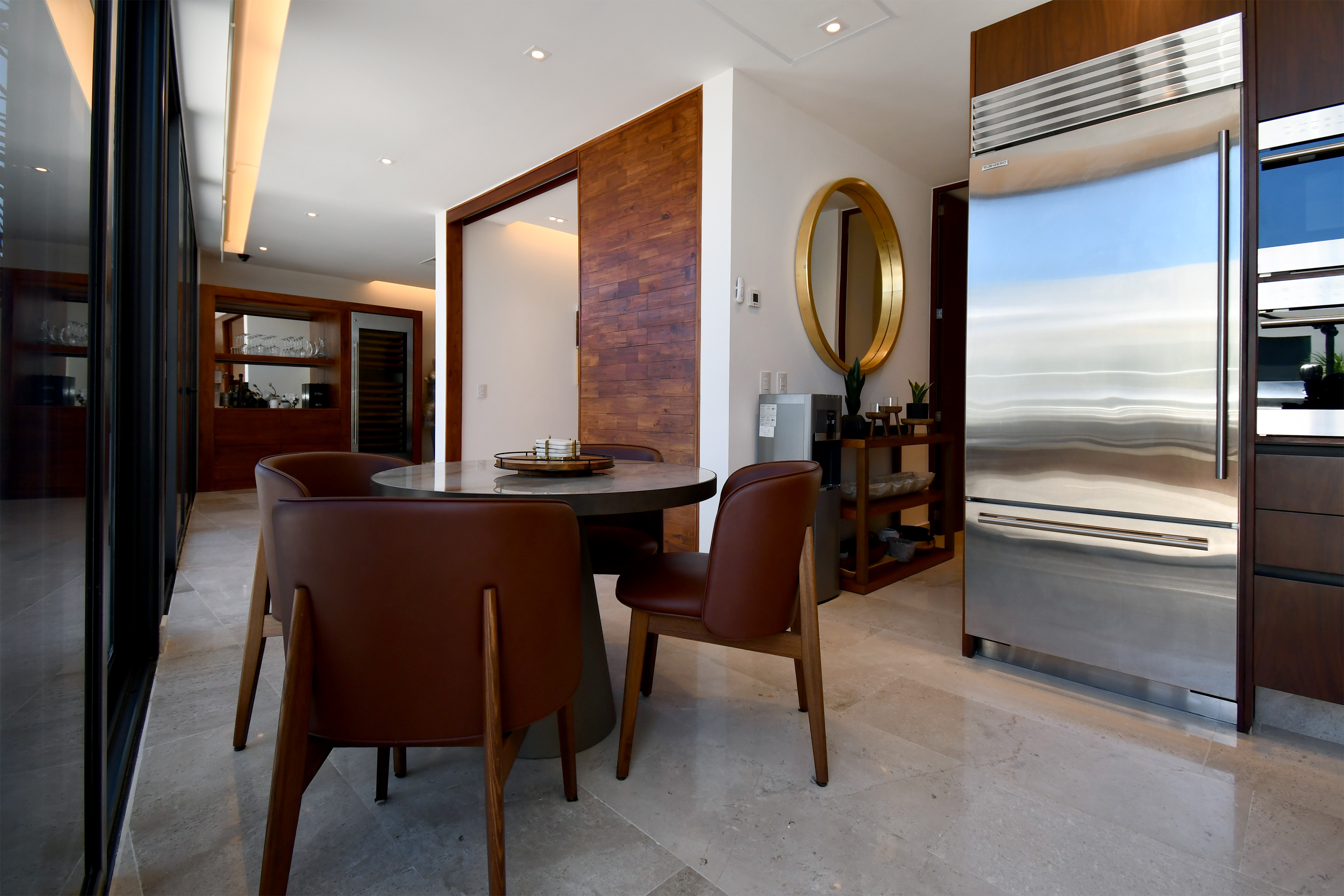  Three-Bedroom Blue Horizon Penthouse - 物件實景