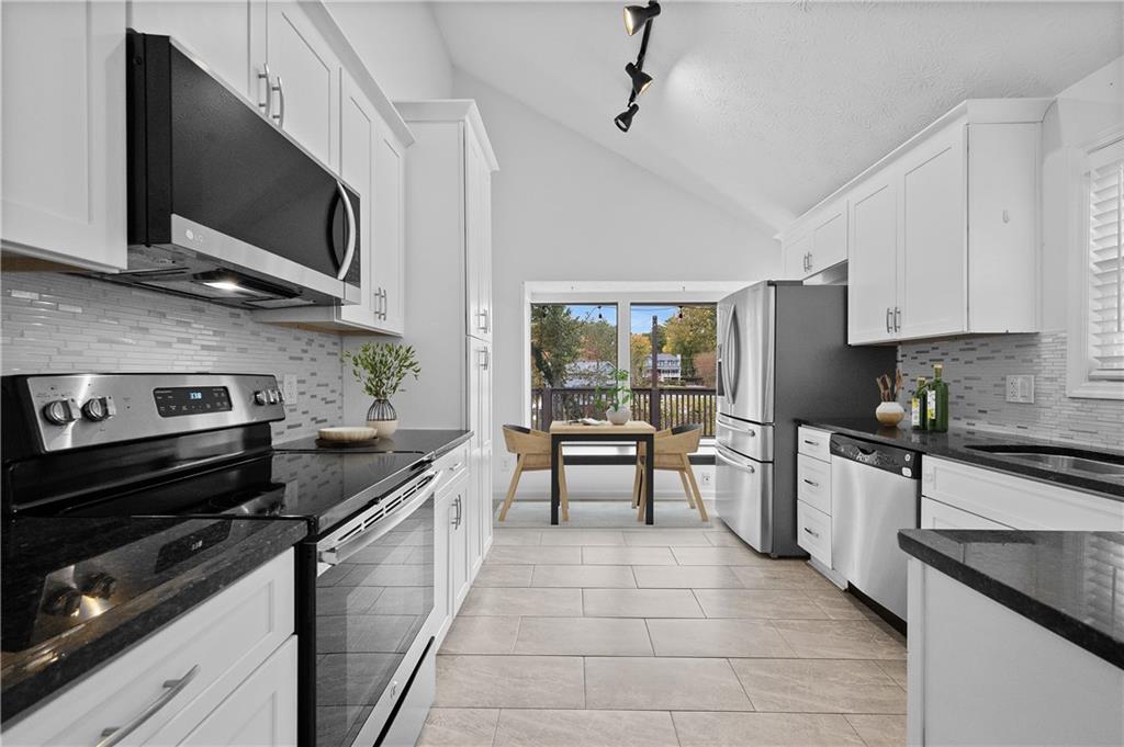 Marietta, Georgia, 30066, United States, 4 Bedrooms Bedrooms, ,3 BathroomsBathrooms,Residential,For Sale,1986334