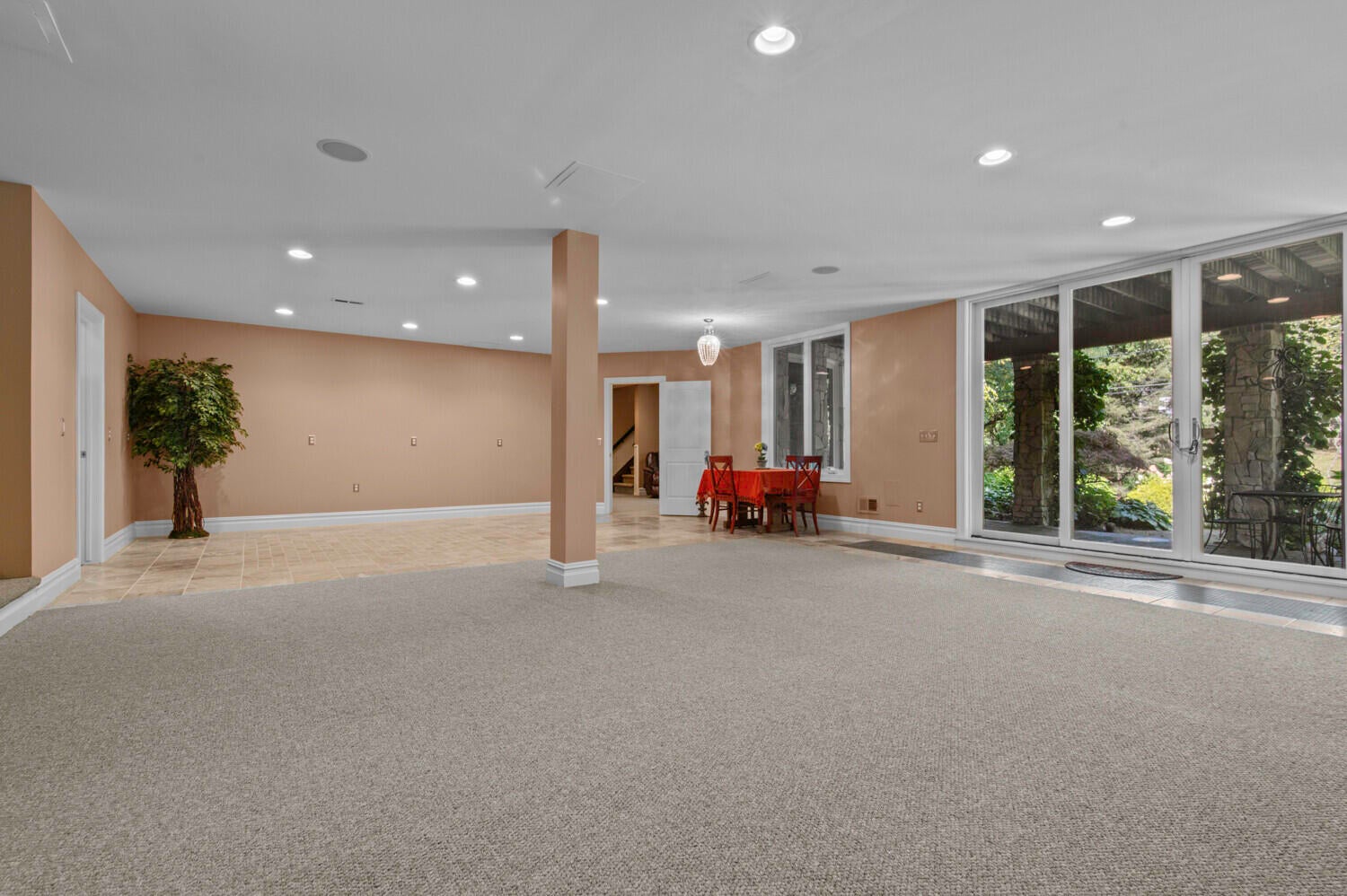 Northville, Michigan, 48167, United States, 4 Bedrooms Bedrooms, ,7 BathroomsBathrooms,Residential,For Sale,1991928