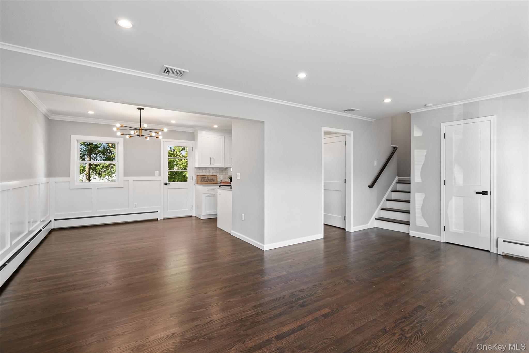 Mount Kisco, New York, 10549, United States, 3 Bedrooms Bedrooms, ,2 BathroomsBathrooms,Residential,For Sale,1942302
