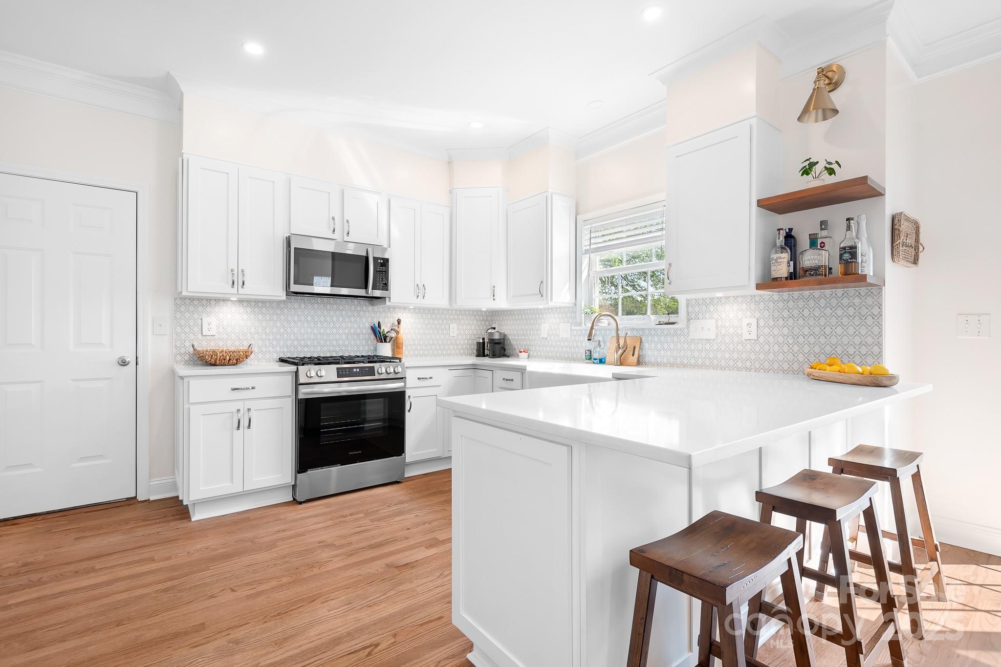 Mooresville, North Carolina, 28117, United States, 4 Bedrooms Bedrooms, ,3 BathroomsBathrooms,Residential,For Sale,1766342