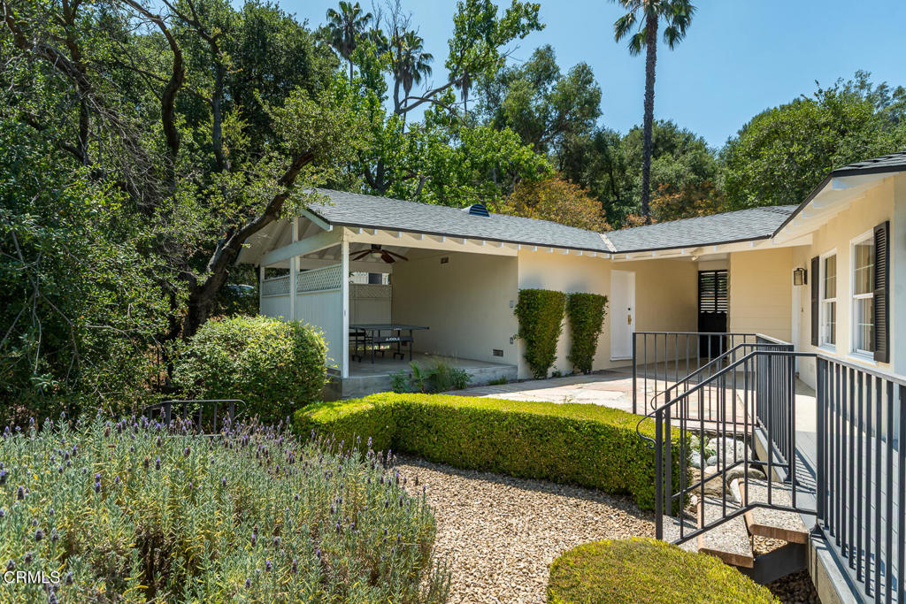 La Canada Flintridge, California, 91011, United States, 3 Bedrooms Bedrooms, ,1 BathroomBathrooms,Residential,For Sale,1901874