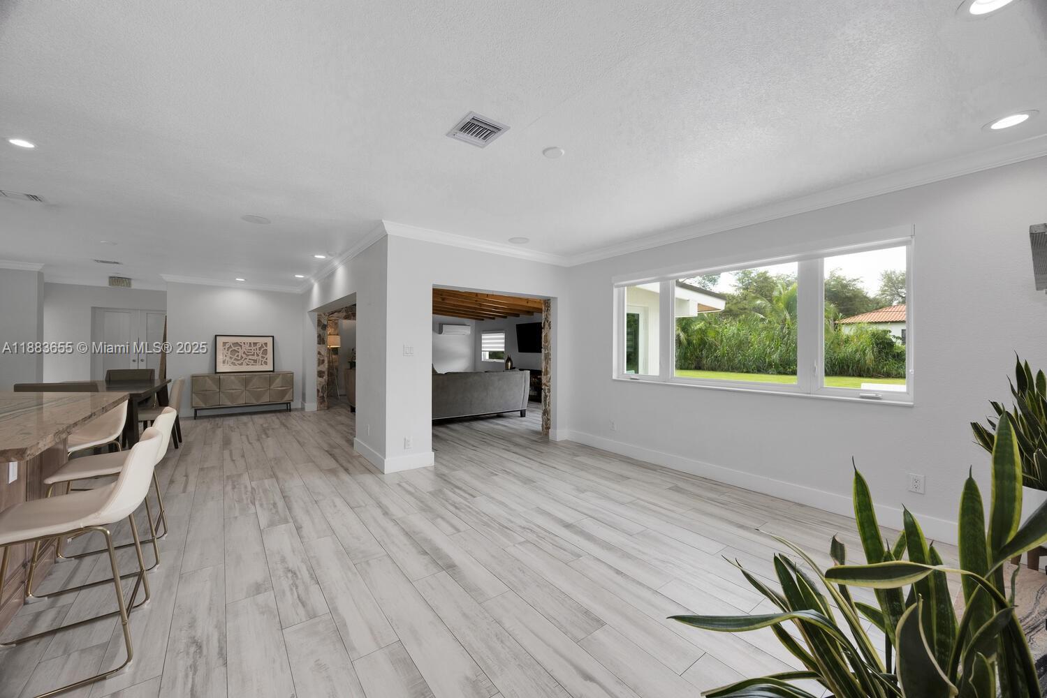 Miami, Florida, 33173, United States, 4 Bedrooms Bedrooms, ,2 BathroomsBathrooms,Residential,For Sale,1986231