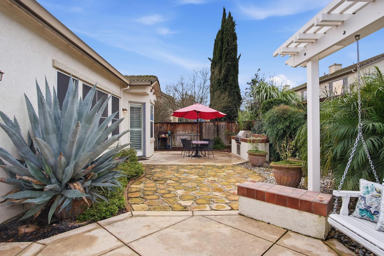 Oakdale, California, 95361, United States, 3 Bedrooms Bedrooms, ,3 BathroomsBathrooms,Residential,For Sale,2007745