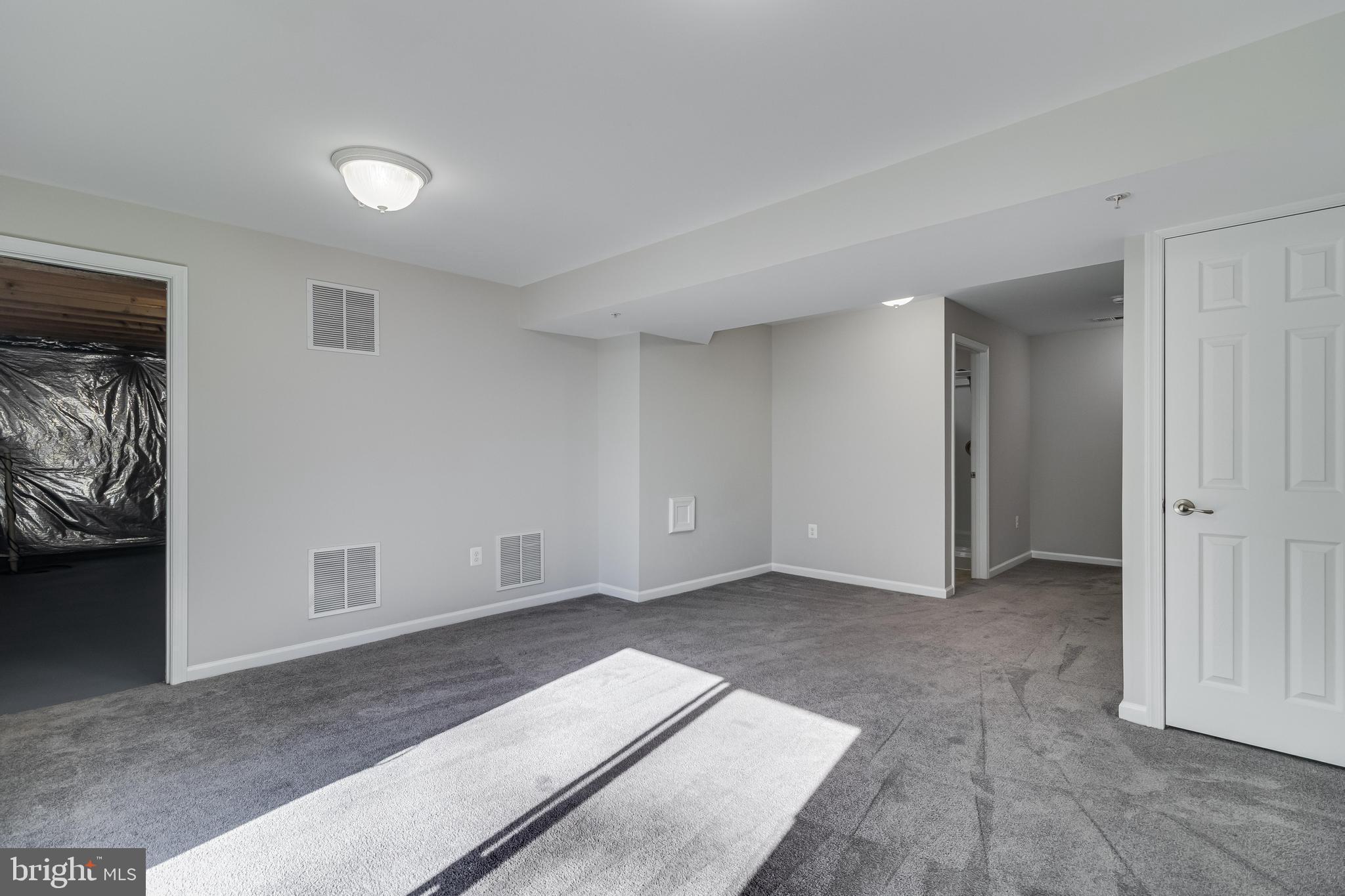 Waldorf, Maryland, 20602, United States, 3 Bedrooms Bedrooms, ,4 BathroomsBathrooms,Residential,For Sale,2012302