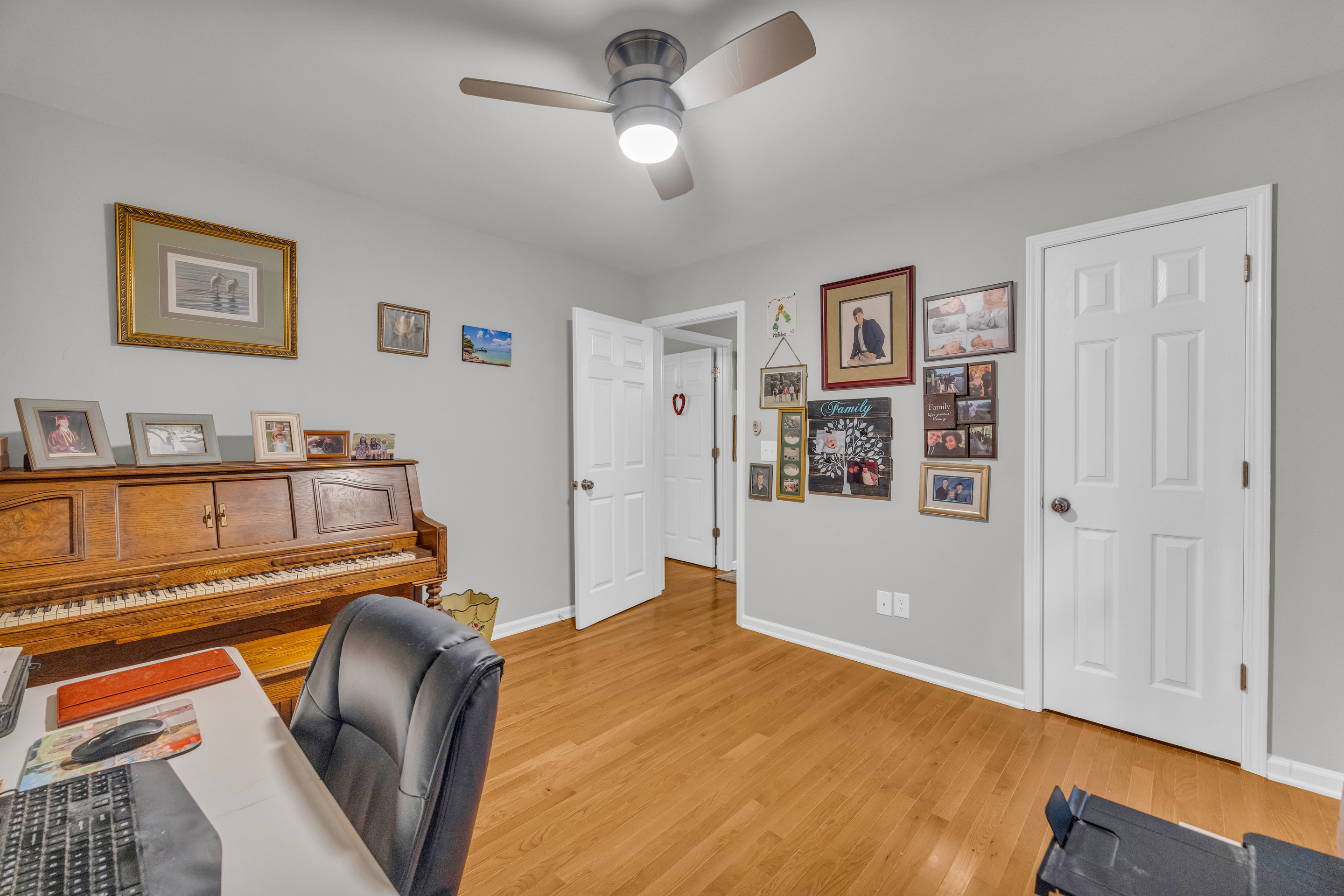 Hartwell, Georgia, 30643, United States, 2 Bedrooms Bedrooms, ,1 BathroomBathrooms,Residential,For Sale,1908192