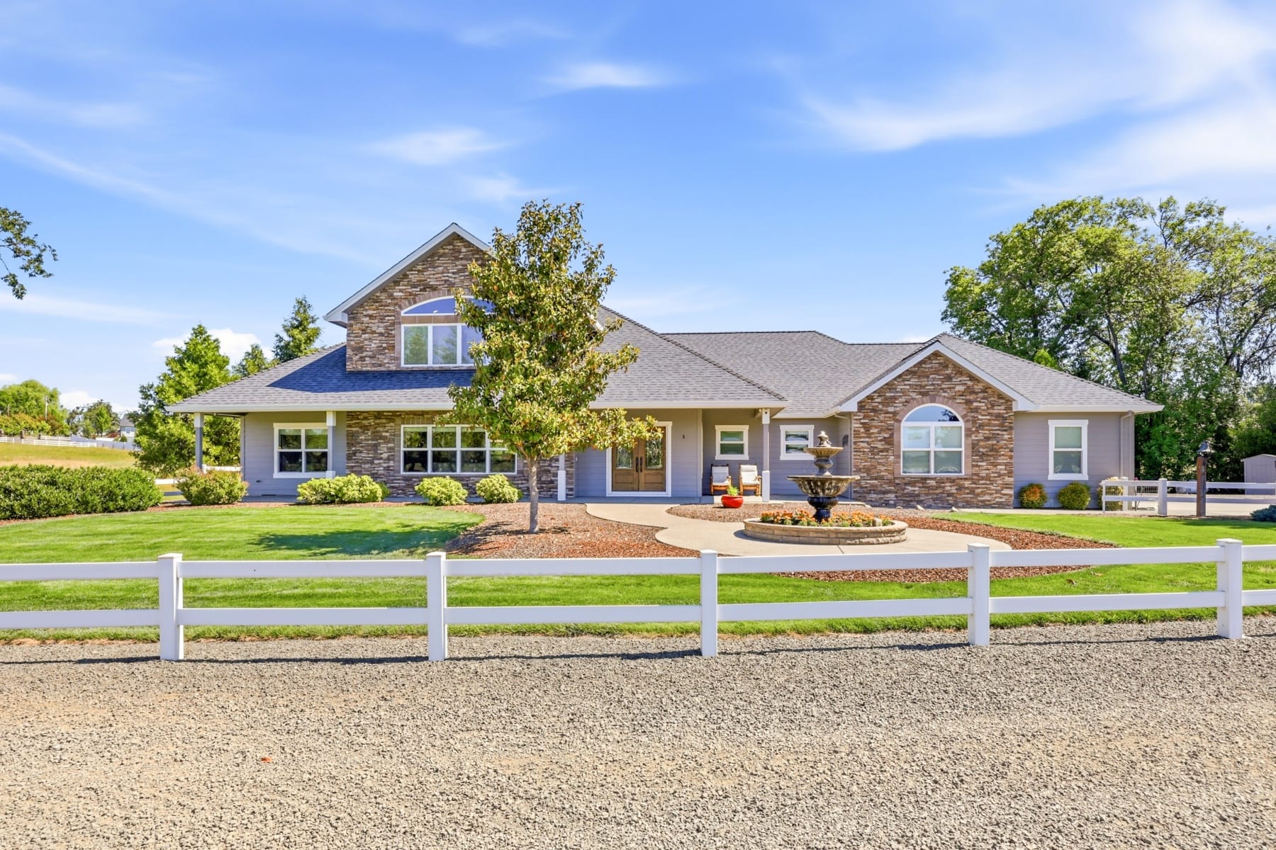  163 Hidden Valley Drive Eagle Point, OR 97524 - 物件實景