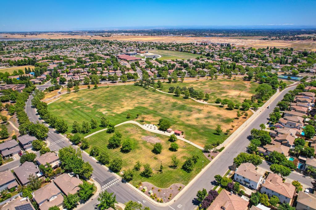 Sacramento, California, 95835, United States, 4 Bedrooms Bedrooms, ,2 BathroomsBathrooms,Residential,For Sale,1957023