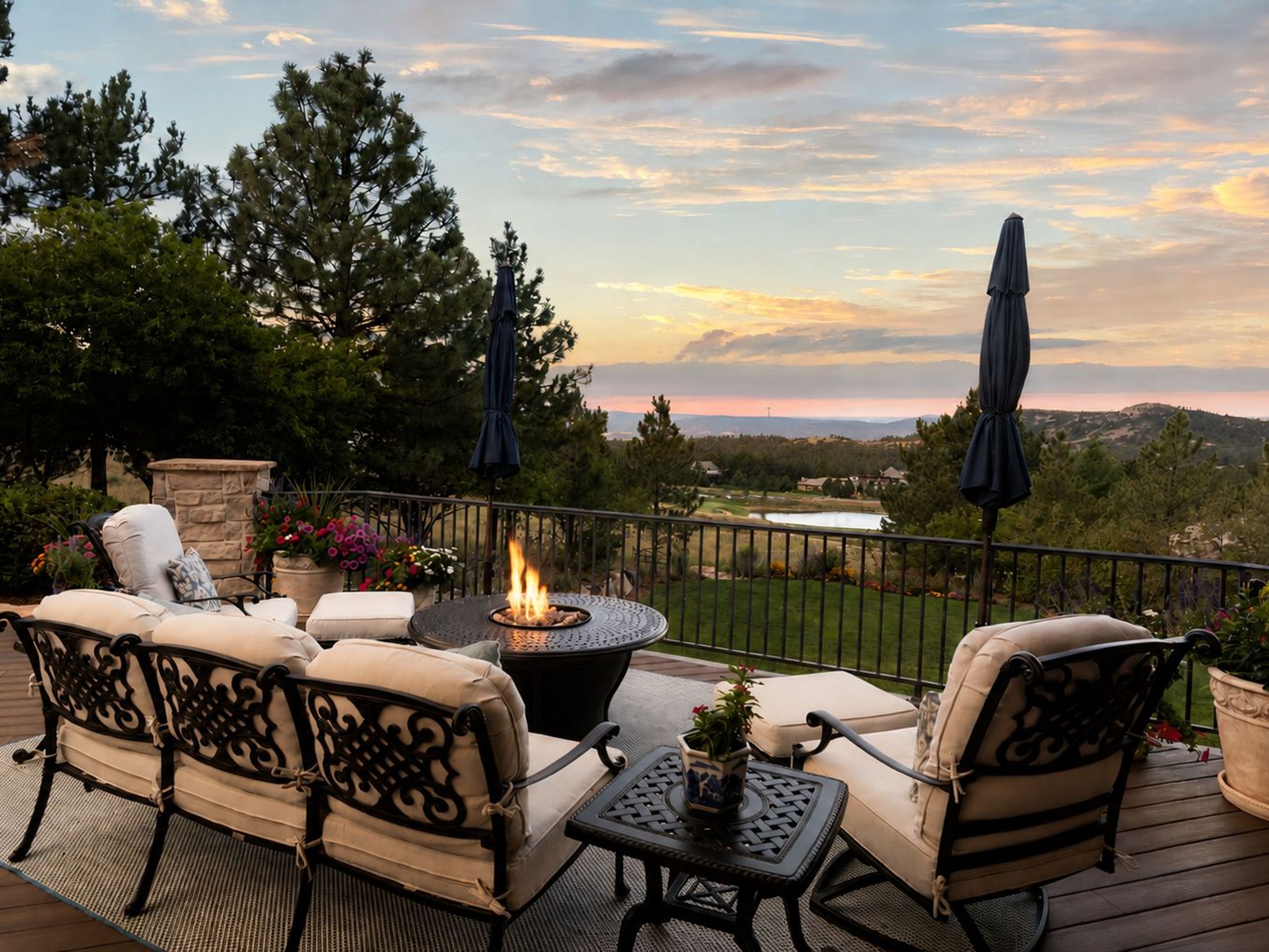  Distinguished 5 Bed  7 Bath Legacy Estate in Castle Pines Village - 物件實景