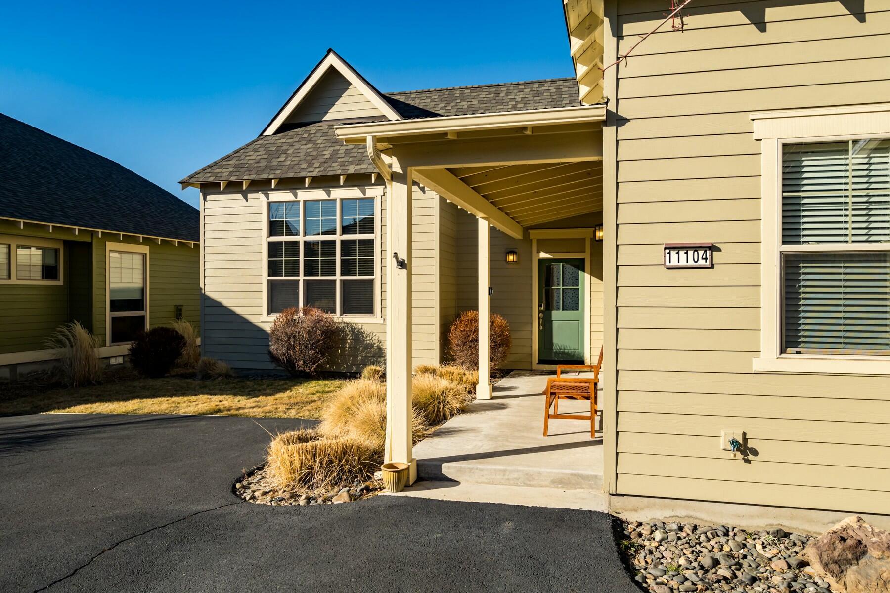 Redmond, Oregon, 97756, United States, 3 Bedrooms Bedrooms, ,2 BathroomsBathrooms,Residential,For Sale,1729232