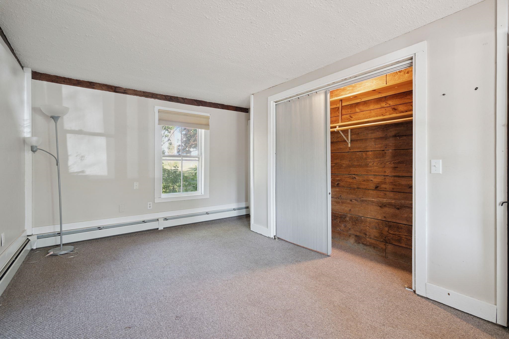 New London, New Hampshire, 03257, United States, 4 Bedrooms Bedrooms, ,2 BathroomsBathrooms,Residential,For Sale,1950111