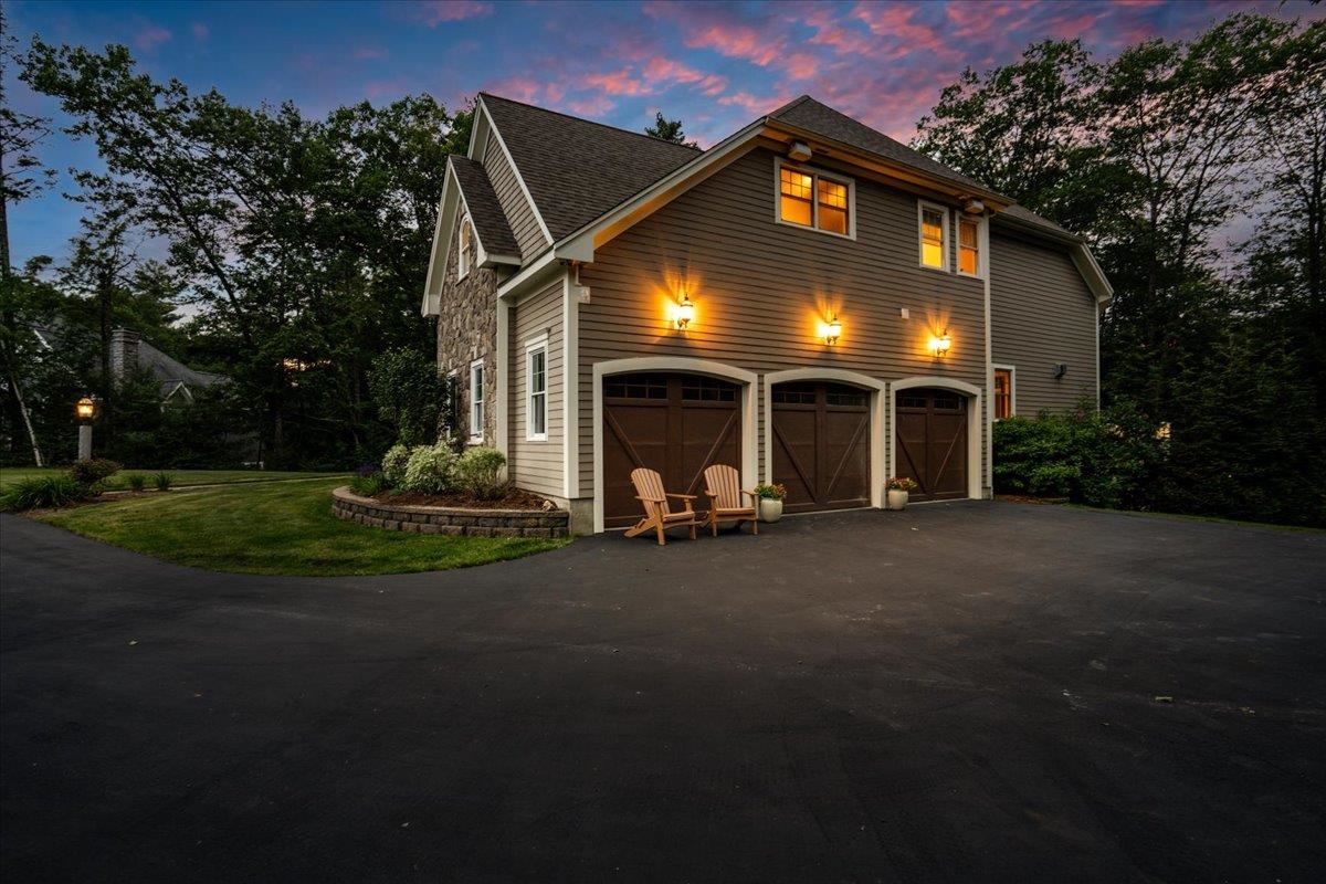 Bedford, New Hampshire, 03110, United States, 4 Bedrooms Bedrooms, ,5 BathroomsBathrooms,Residential,For Sale,1865787