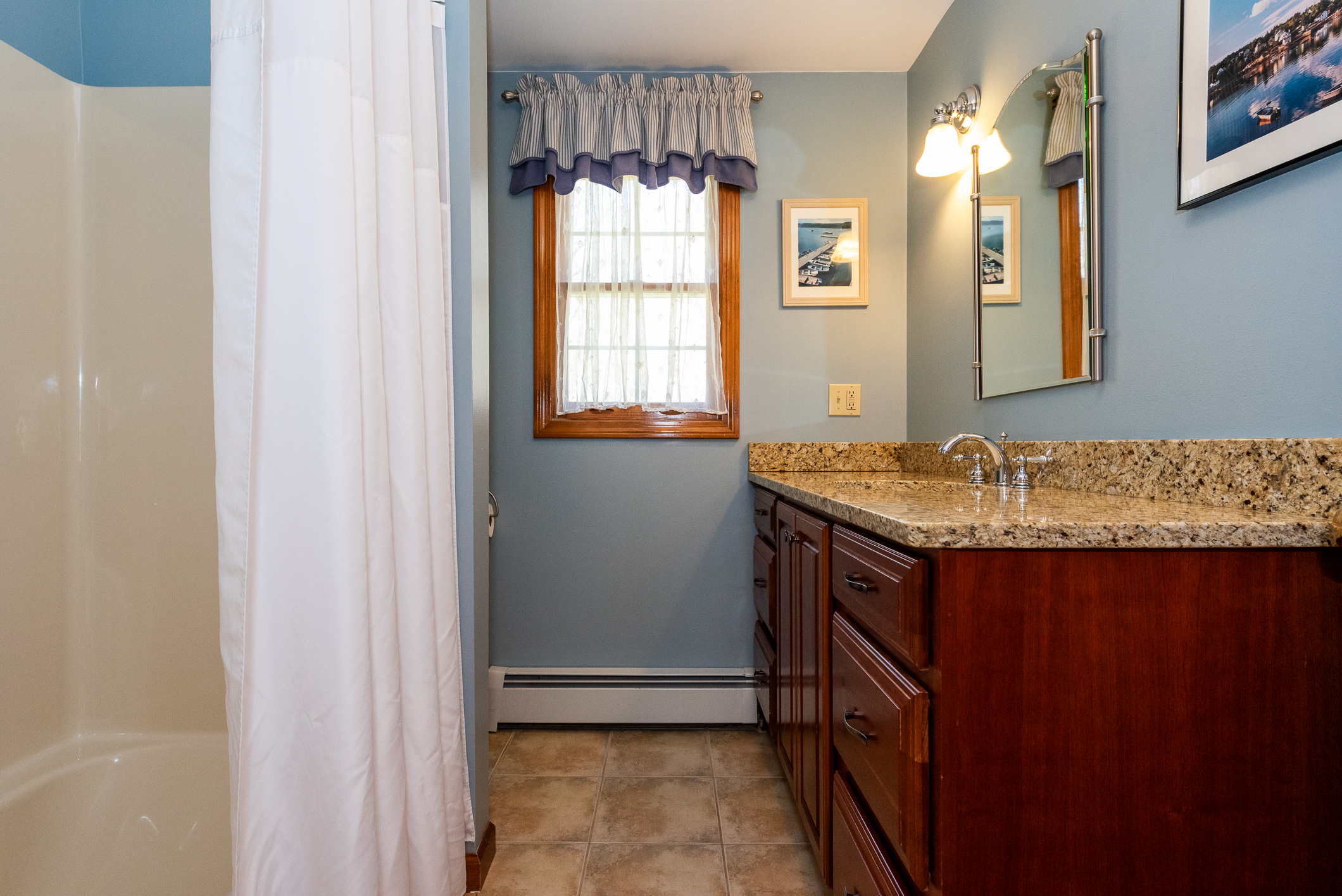  Beautifully Maintained Colonial Set on Over 2.5 Acres - 物件實景