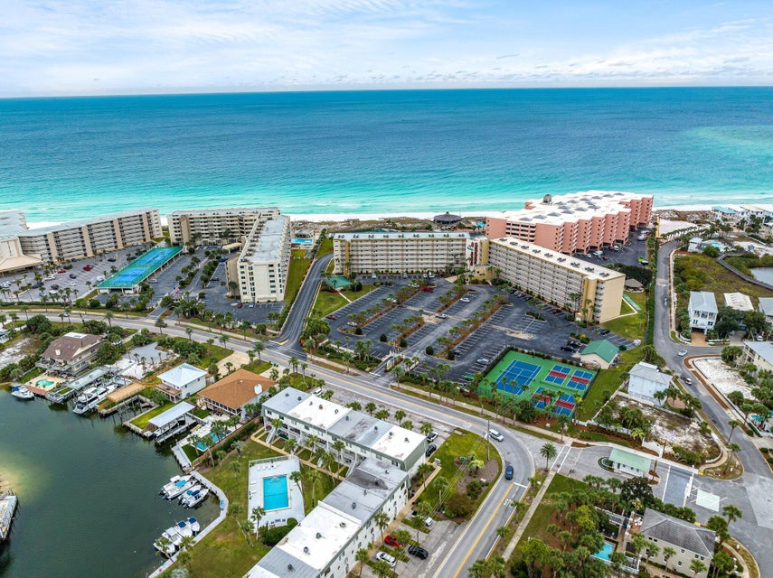 Destin, Florida, 32541, United States, 2 Bedrooms Bedrooms, ,2 BathroomsBathrooms,Residential,For Sale,1861744