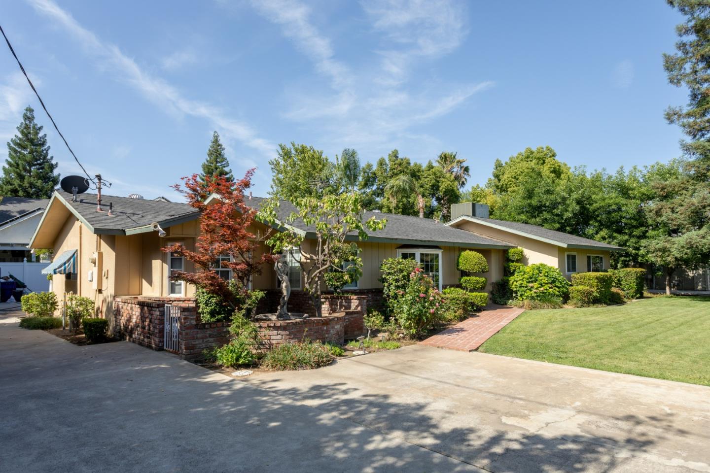 Clovis, California, 93611, United States, 4 Bedrooms Bedrooms, ,2 BathroomsBathrooms,Residential,For Sale,1907507