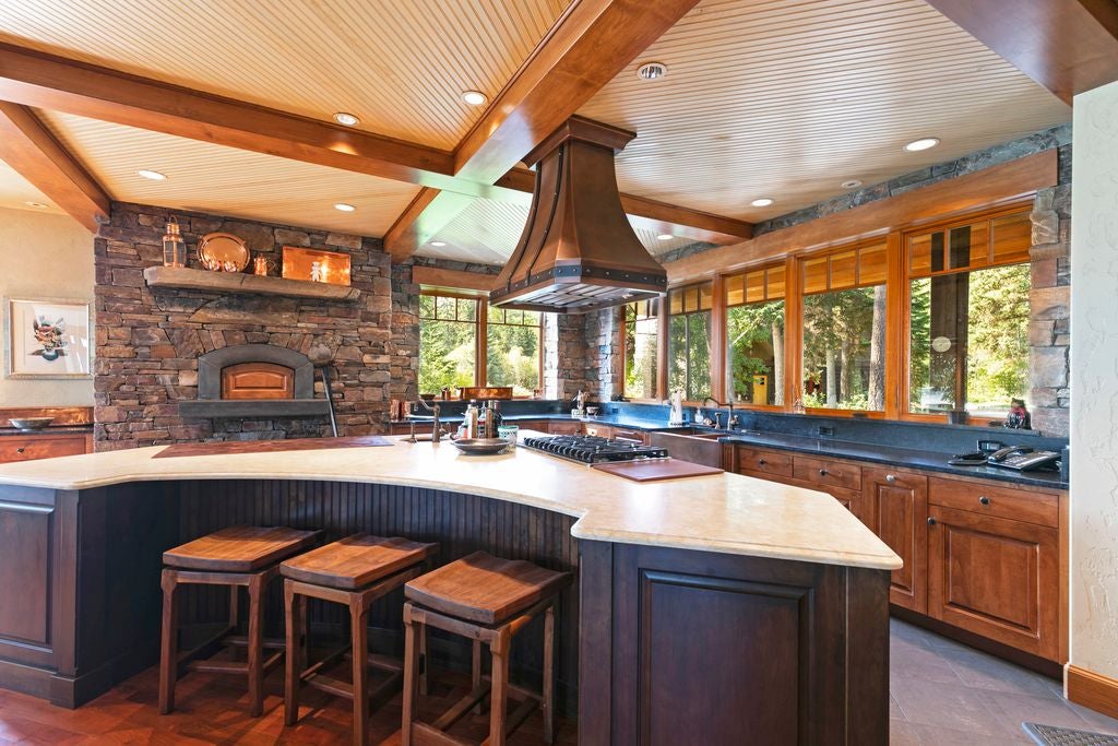 Kila, Montana, 59920, United States, 6 Bedrooms Bedrooms, ,6 BathroomsBathrooms,Residential,For Sale,2003008