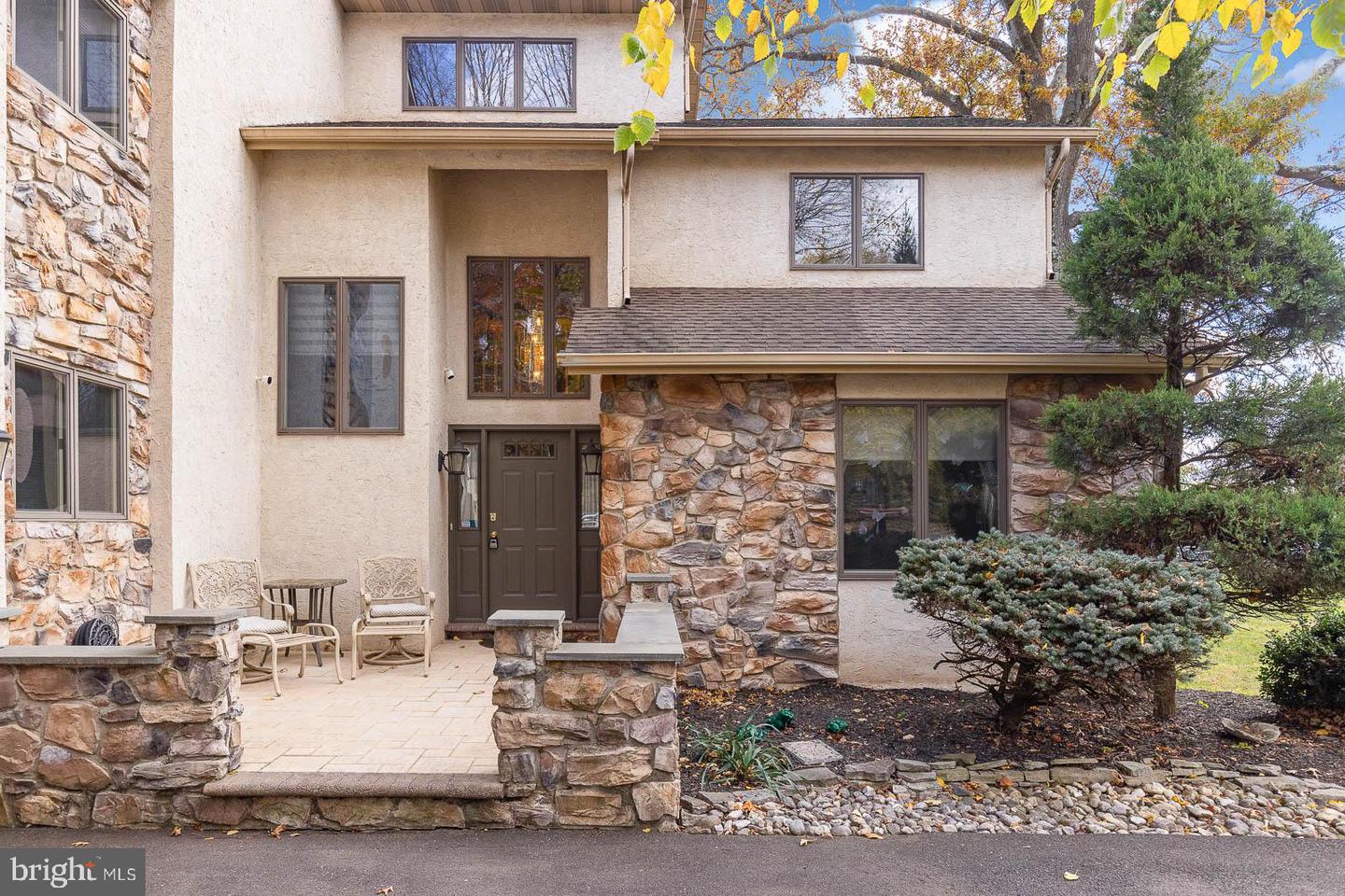 Chalfont, Pennsylvania, 18914, United States, 4 Bedrooms Bedrooms, ,4 BathroomsBathrooms,Residential,For Sale,1991074