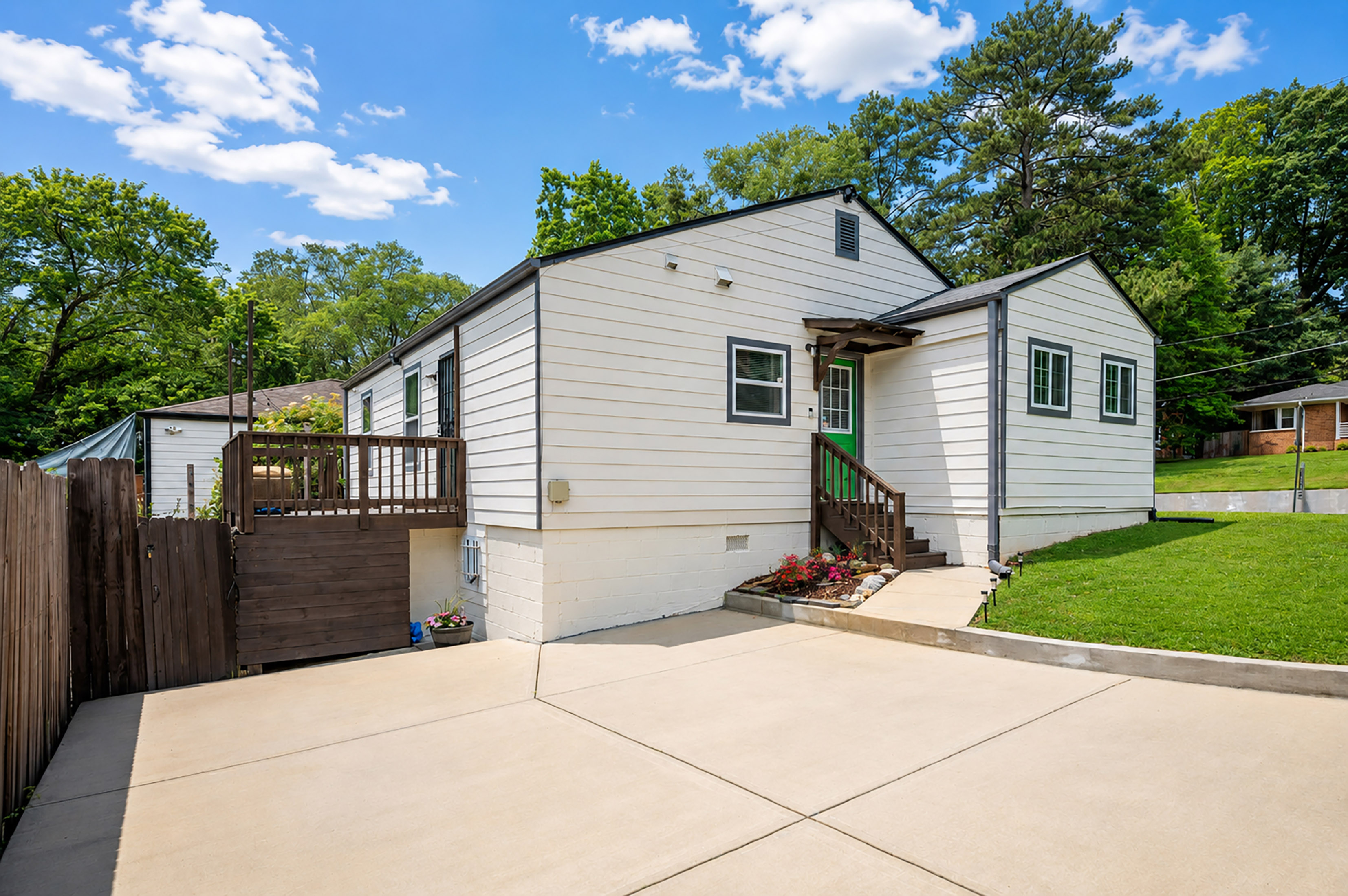  Mozley Park Home Offers Rare Combination of Indoor and Outdoor Gathering Spaces - 物件實景