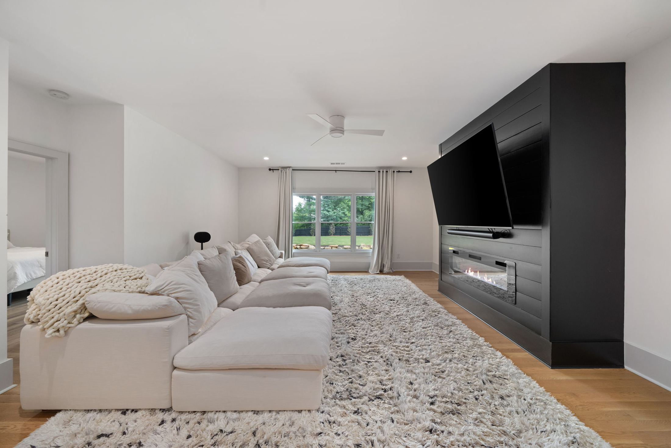  New-Construction Luxury Estate with Resort-Style Pool and Two Primary Suites - 物件實景
