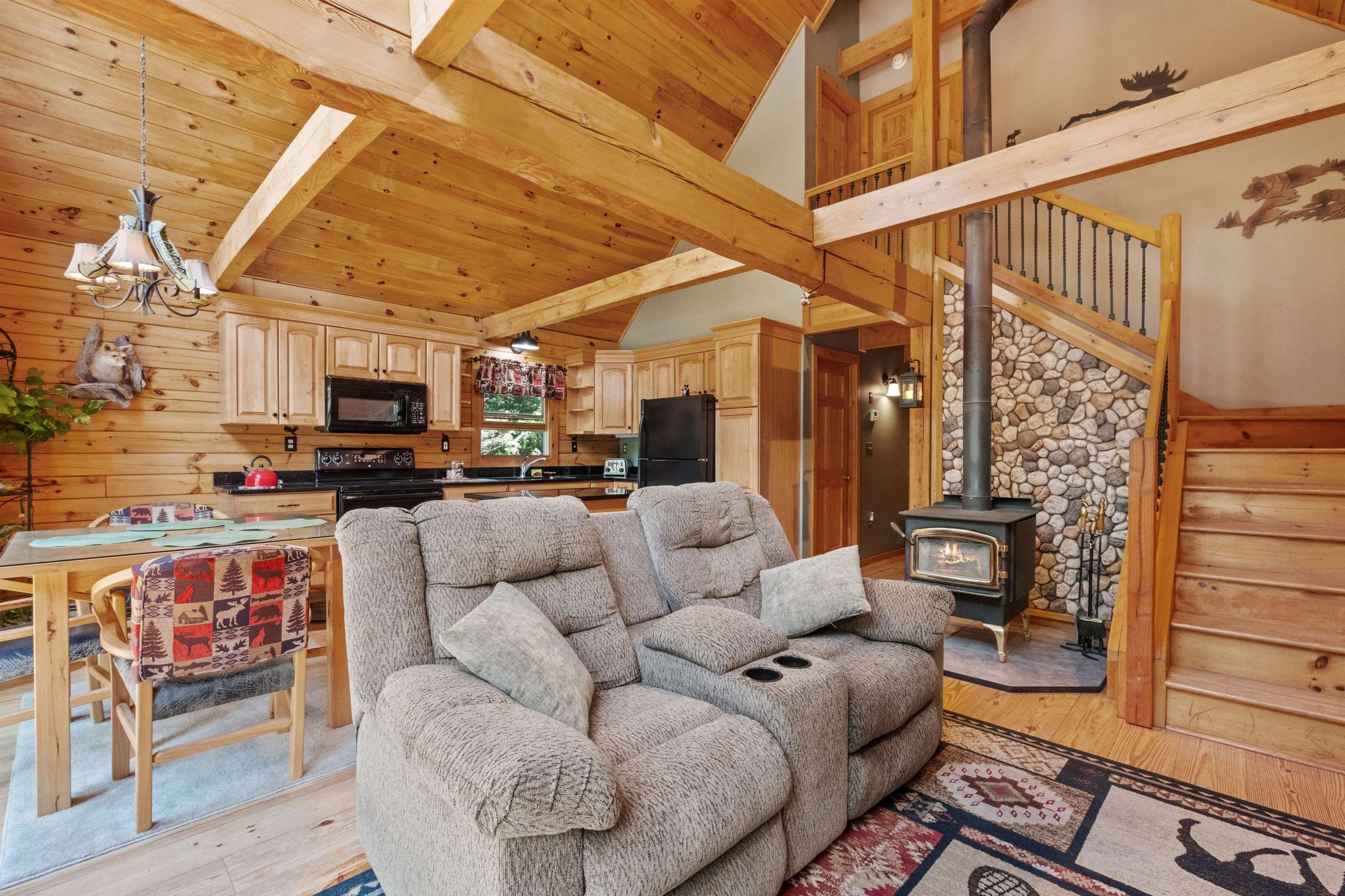 Thornton, New Hampshire, 03285, United States, 3 Bedrooms Bedrooms, ,1 BathroomBathrooms,Residential,For Sale,1974699