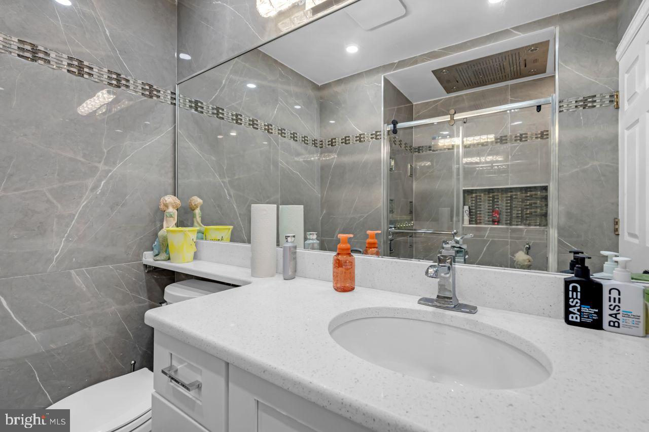 Pennington, New Jersey, 08534, United States, 3 Bedrooms Bedrooms, ,3 BathroomsBathrooms,Residential,For Sale,1987595