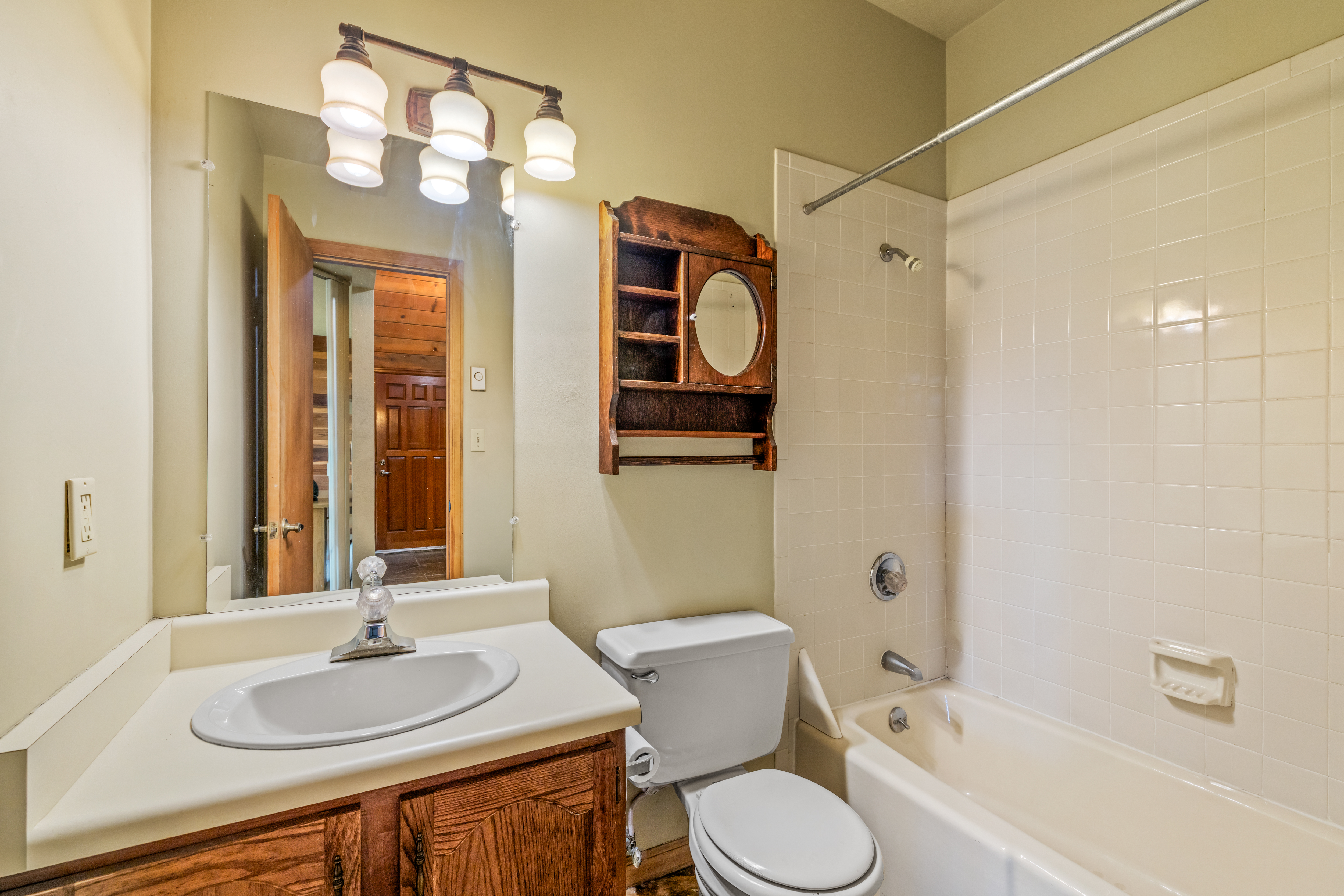  Spacious Columbine Townhome - 物件實景