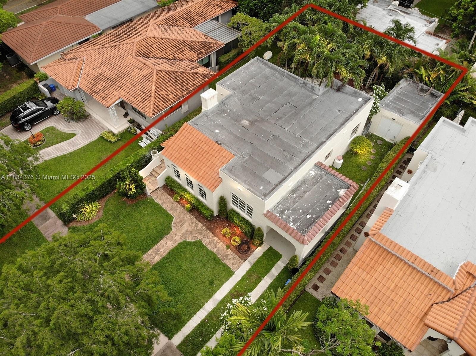 Coral Gables, Florida, 33134, United States, 2 Bedrooms Bedrooms, ,2 BathroomsBathrooms,Residential,For Sale,1989880