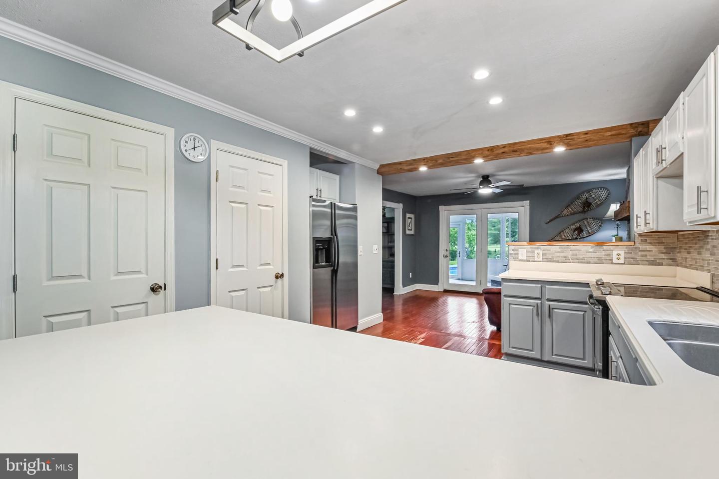 Easton, Maryland, 21601, United States, 5 Bedrooms Bedrooms, ,4 BathroomsBathrooms,Residential,For Sale,2002273