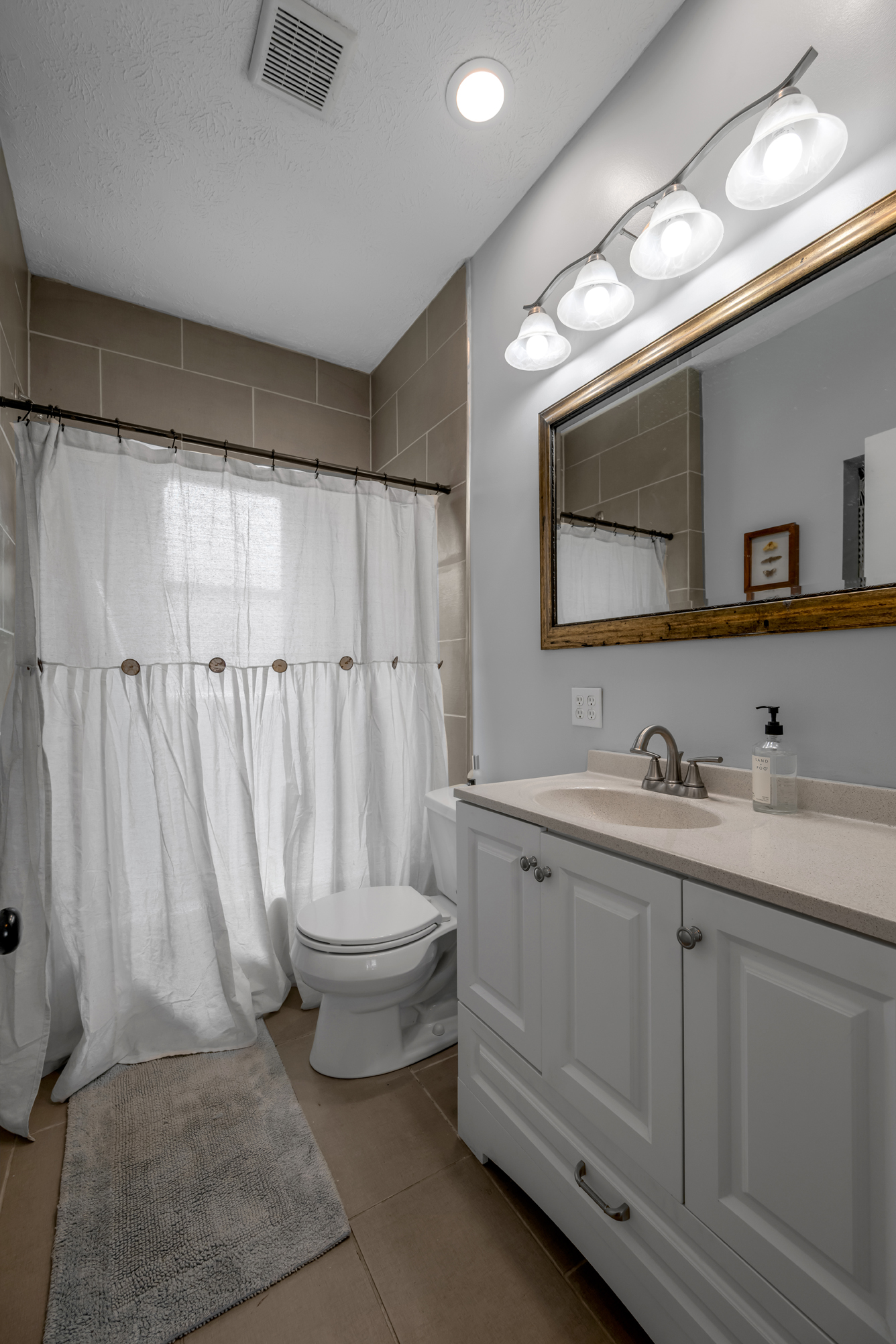  127 Delmont Drive - 物件實景