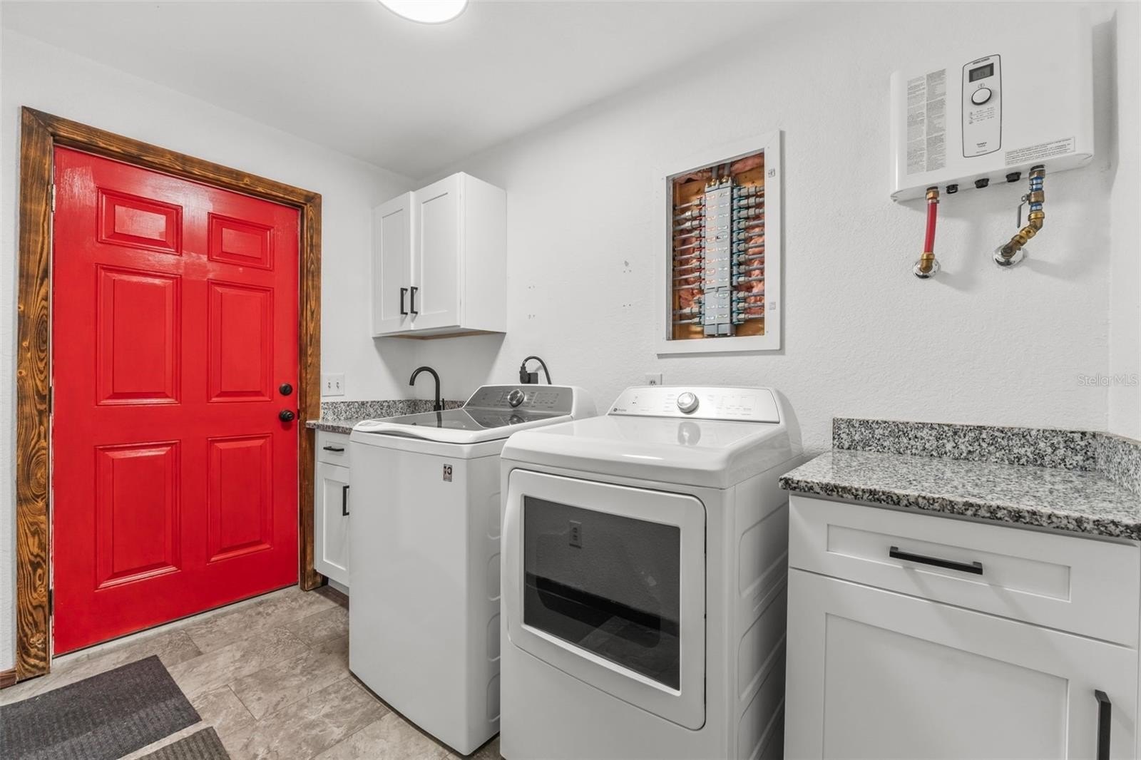 FROSTPROOF, Florida, 33843, United States, 4 Bedrooms Bedrooms, ,3 BathroomsBathrooms,Residential,For Sale,1864112