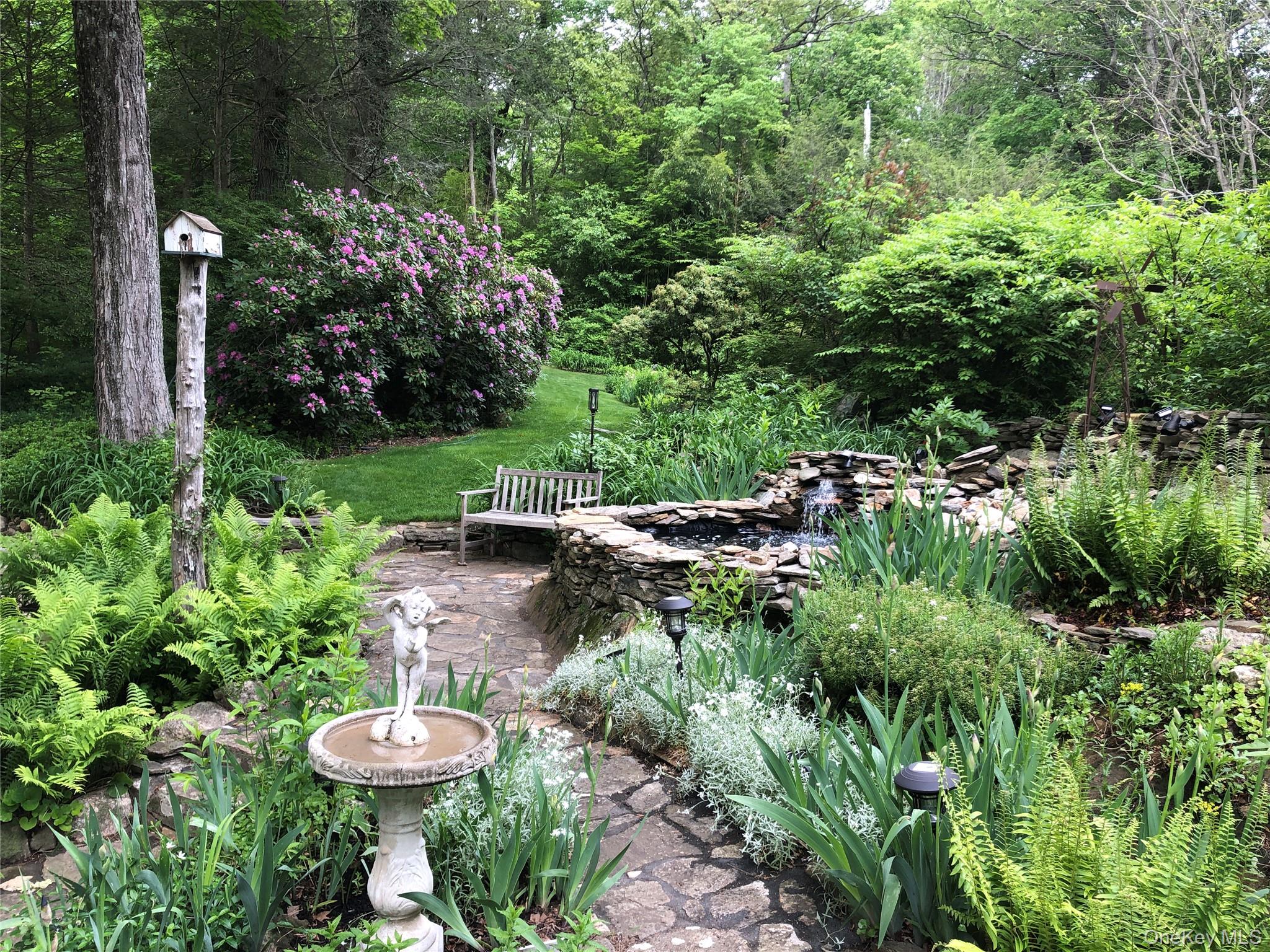 South Salem, New York, 10590, United States, 2 Bedrooms Bedrooms, ,2 BathroomsBathrooms,Residential,For Sale,1949809