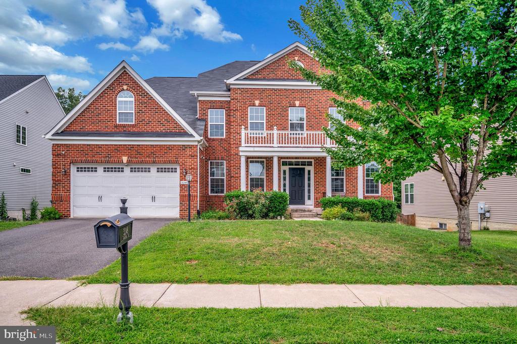 Woodbridge, Virginia, 22193, United States, 6 Bedrooms Bedrooms, ,6 BathroomsBathrooms,Residential,For Sale,1919107