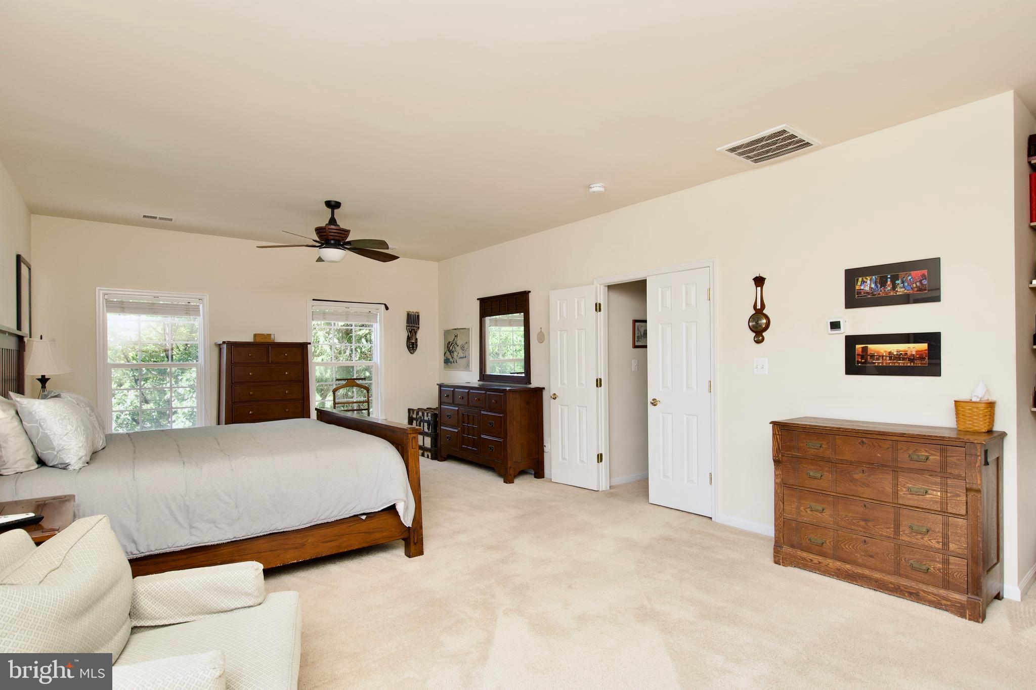 Aldie, Virginia, 20105, United States, 4 Bedrooms Bedrooms, ,5 BathroomsBathrooms,Residential,For Sale,1943897