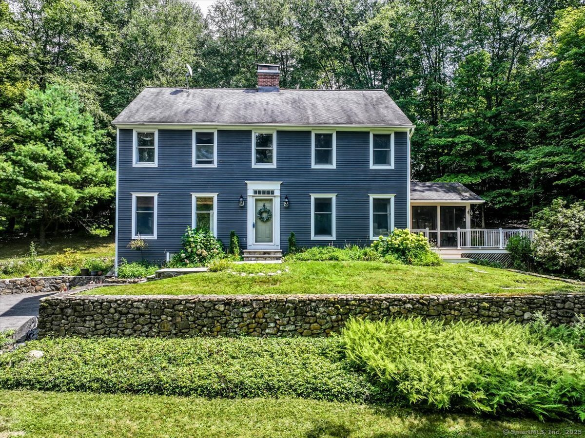 Oxford, Connecticut, 06478, United States, 3 Bedrooms Bedrooms, ,3 BathroomsBathrooms,Residential,For Sale,1916660