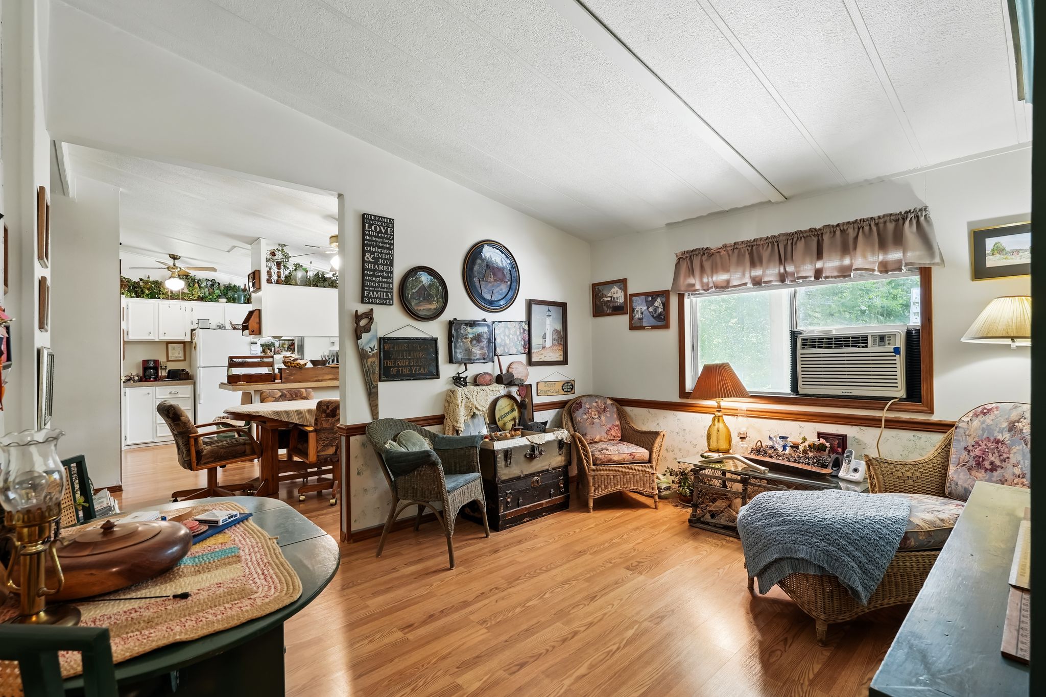 Sagle, Idaho, 83860, United States, 4 Bedrooms Bedrooms, ,2 BathroomsBathrooms,Residential,For Sale,1931932